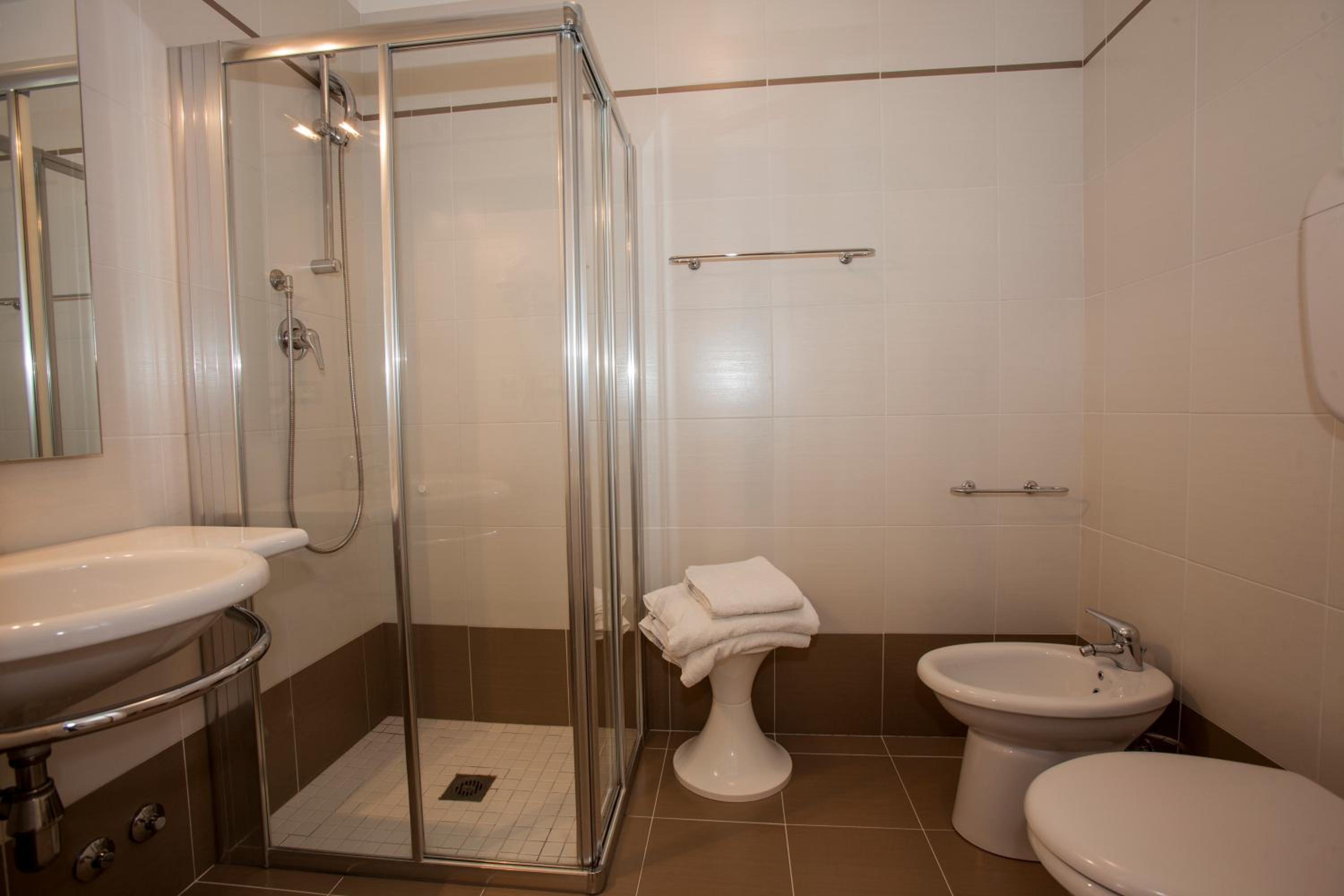 Superior Double Room - Photo 2
