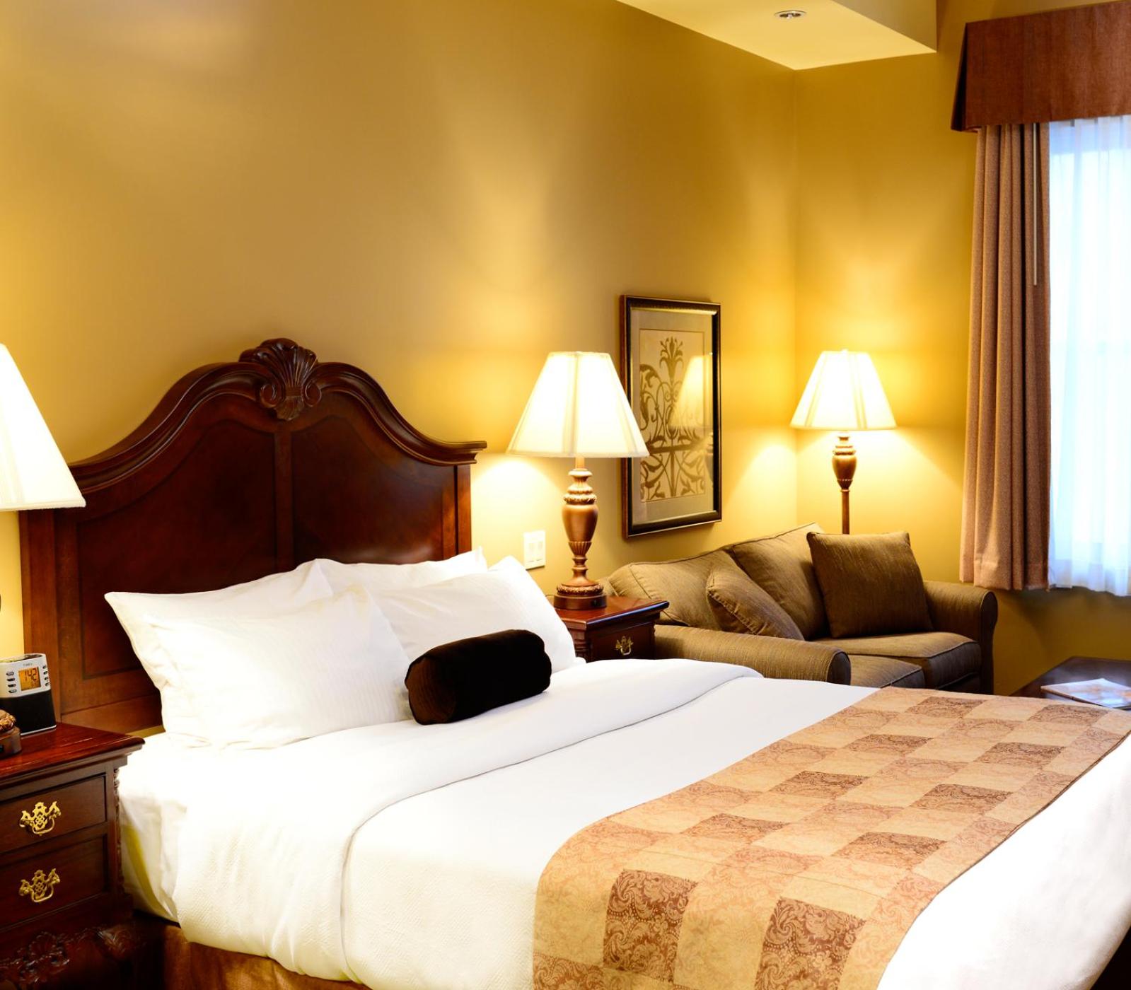 Superior King Room - Non-Smoking - Photo 6