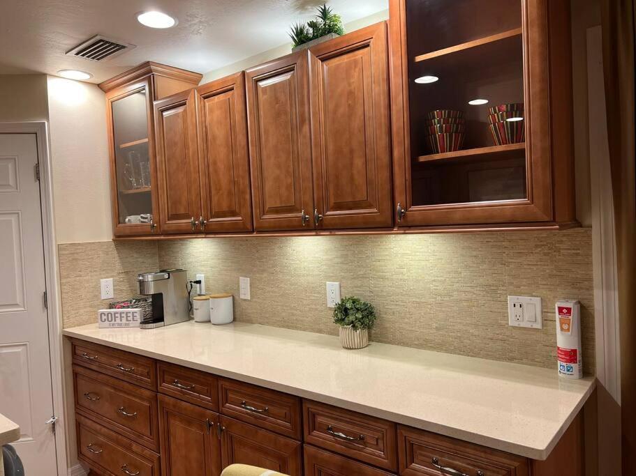 Four-Bedroom House photo 3