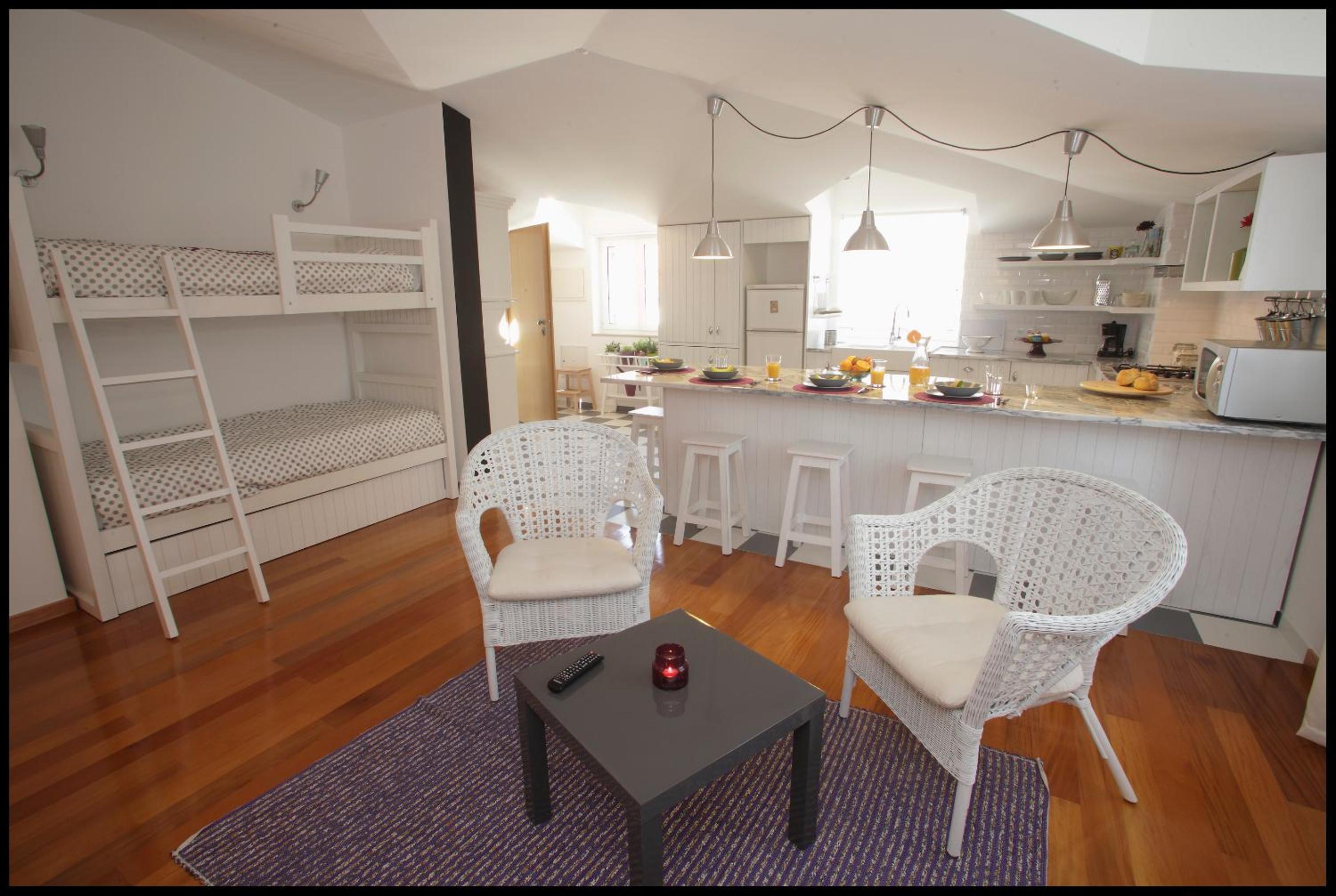 One-Bedroom Apartment