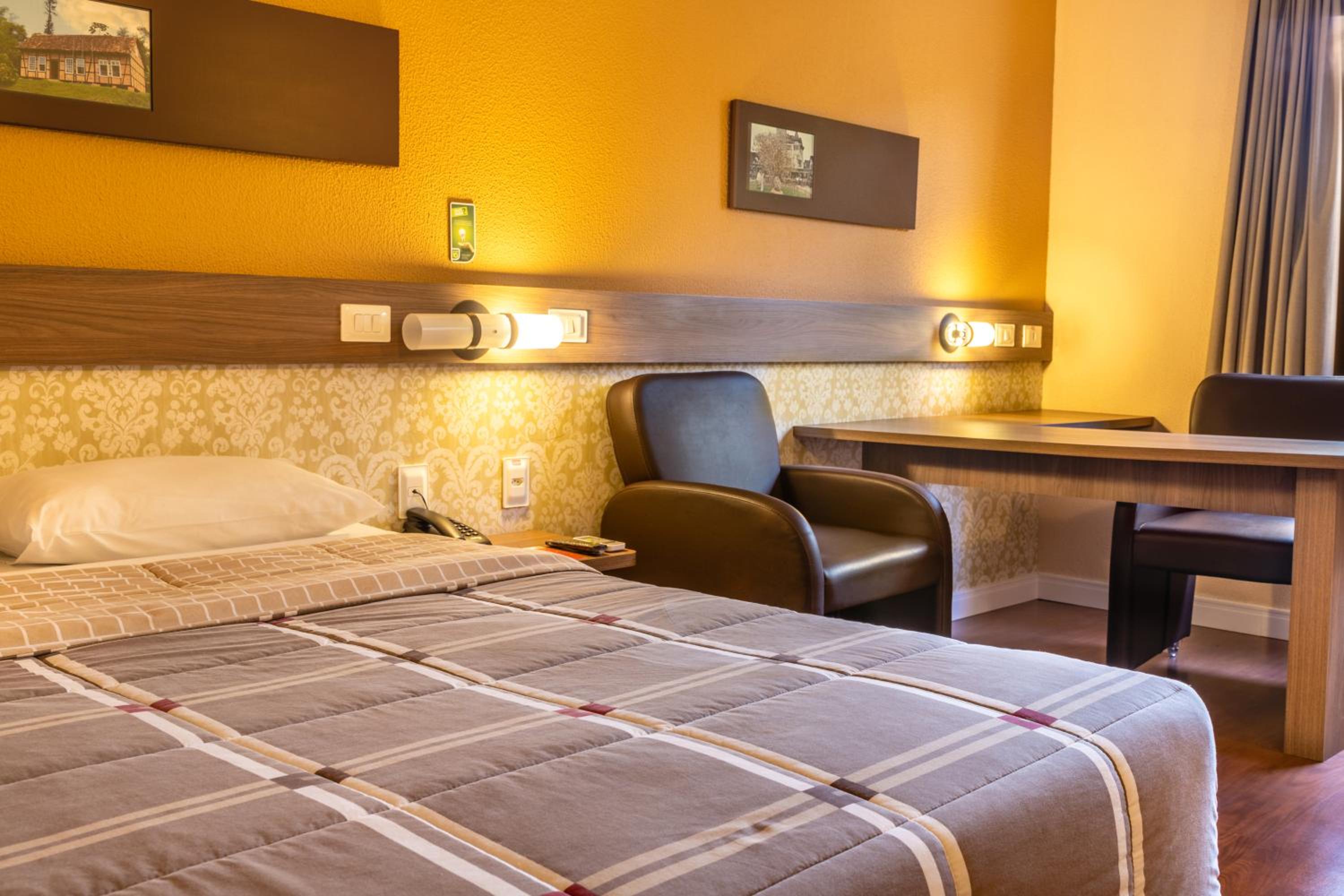 Standard Room with One Double Bed photo 3