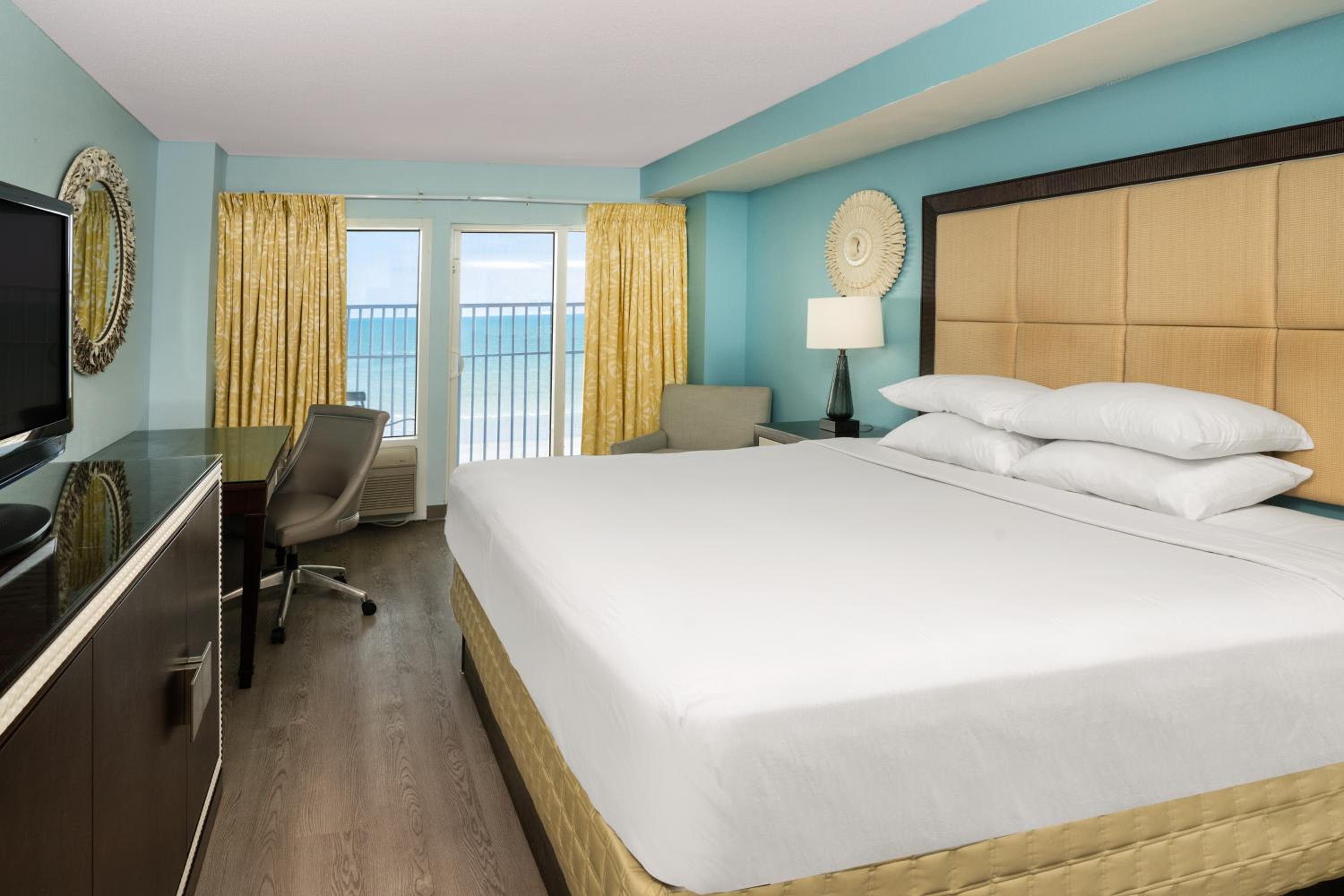 Studio King Oceanfront - Photo 1