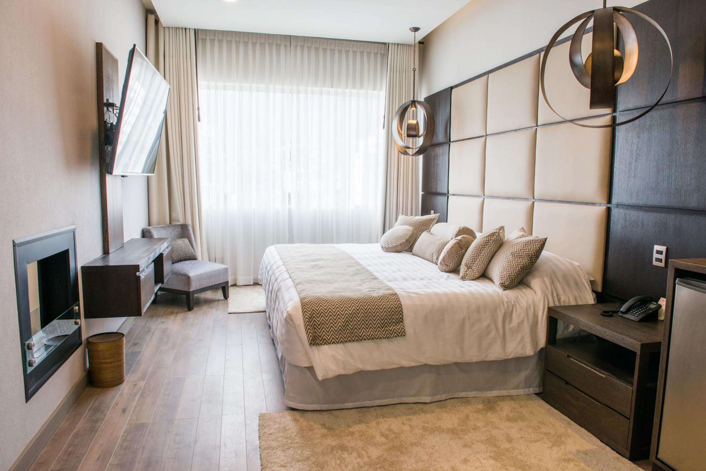 Deluxe Suite photo 2