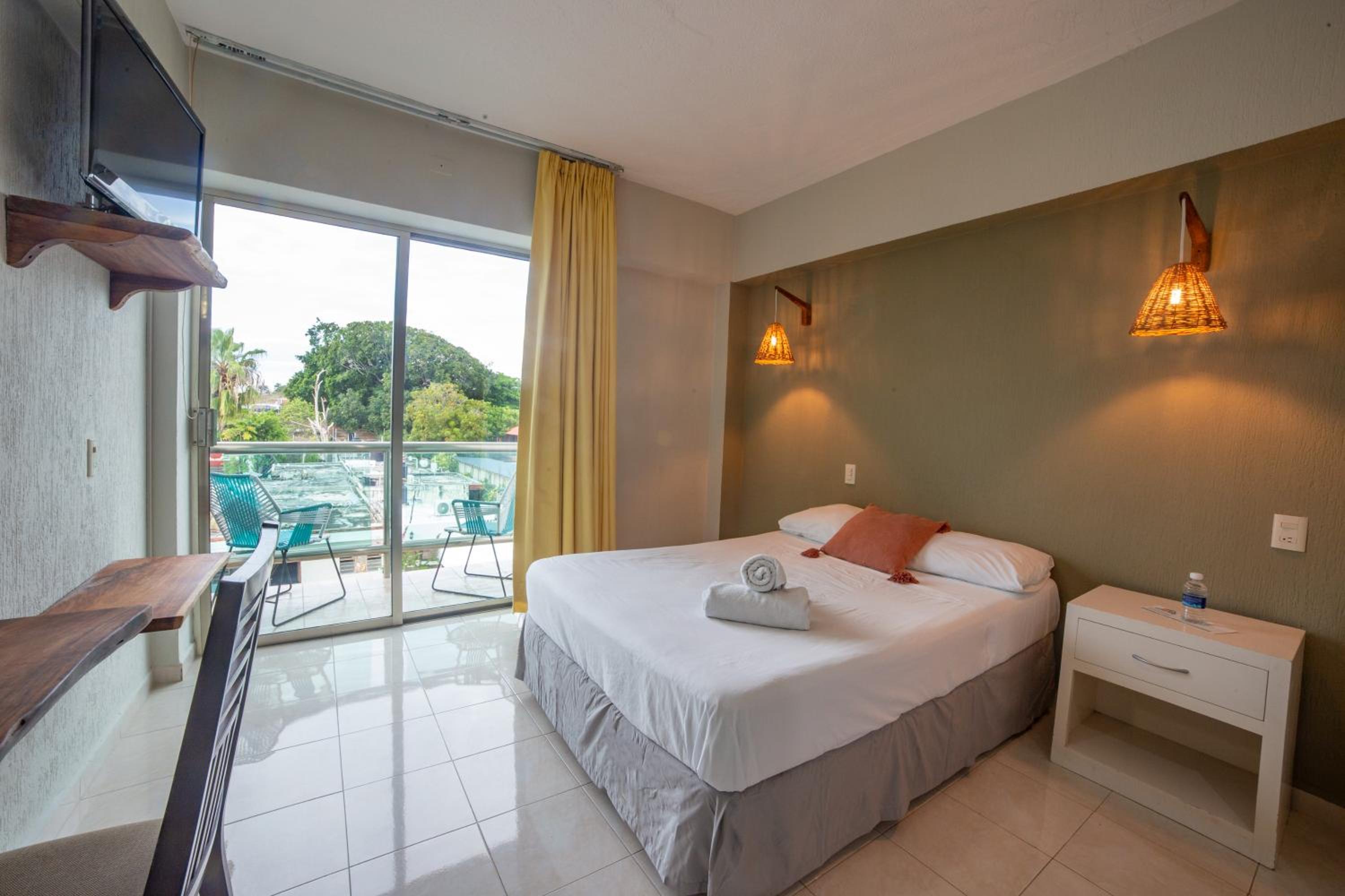 Queen Room with Balcony