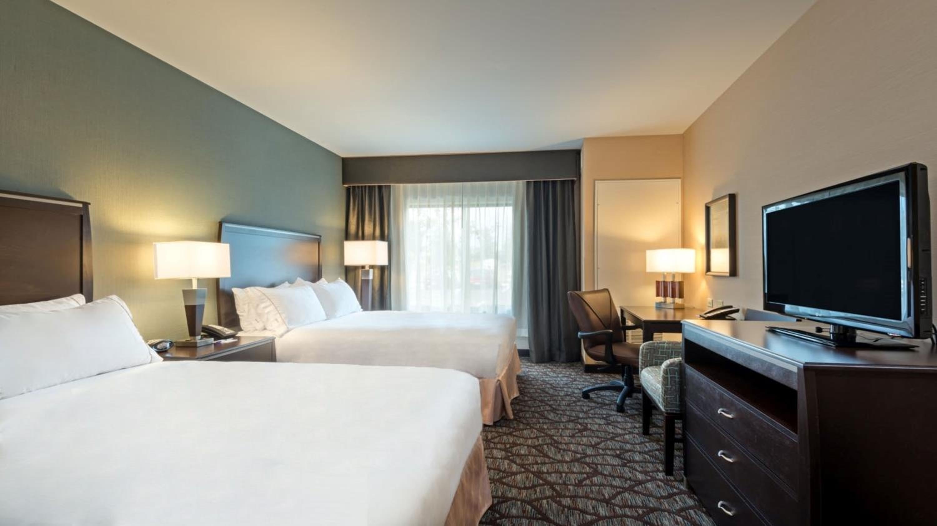 Standard Queen Room with Two Queen Beds