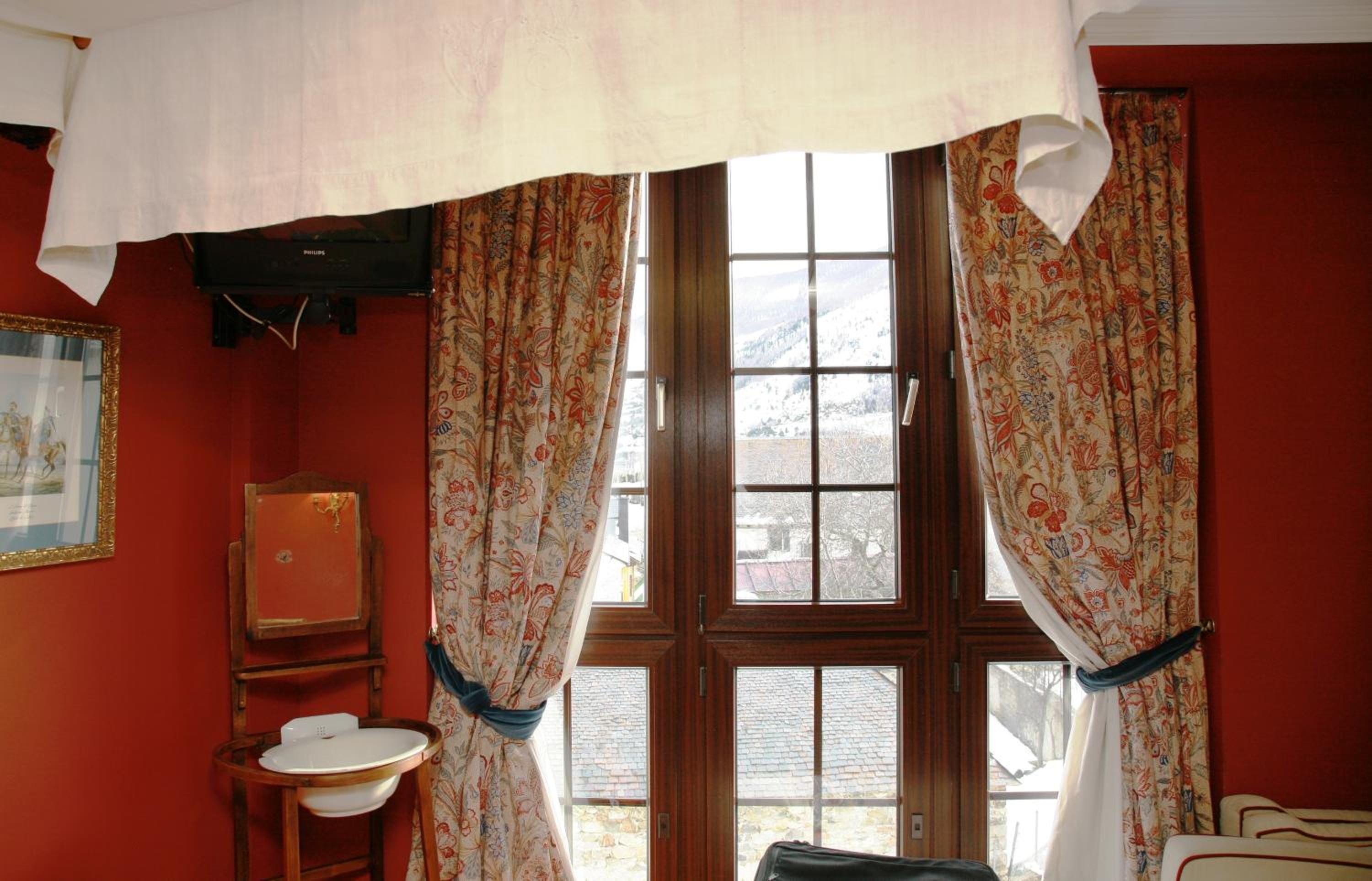 Double or Twin Room with Extra Bed photo 1