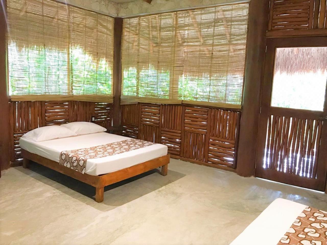 Deluxe Bungalow with Garden View - Photo 1