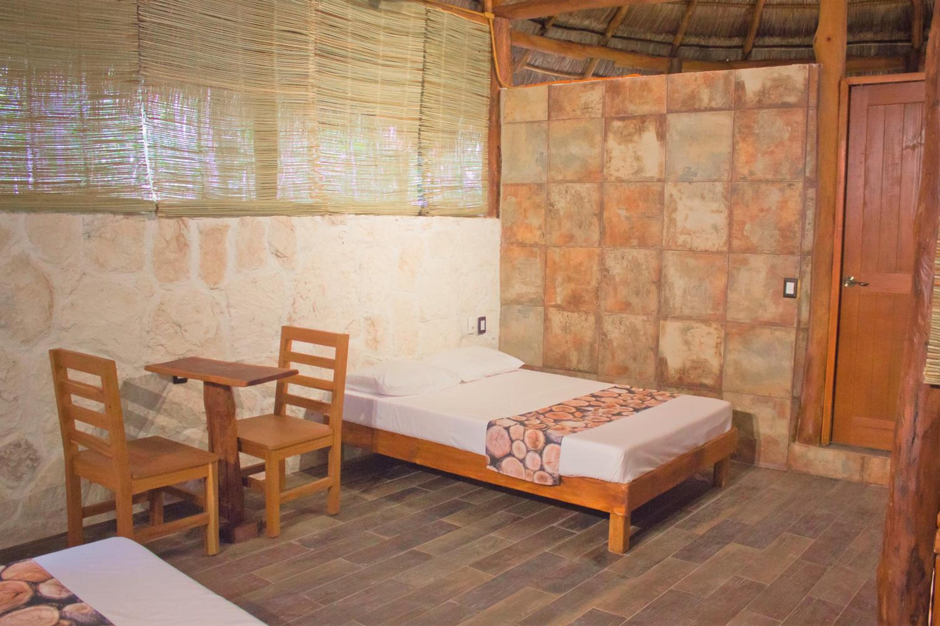 Bungalow with Garden View - Photo 16