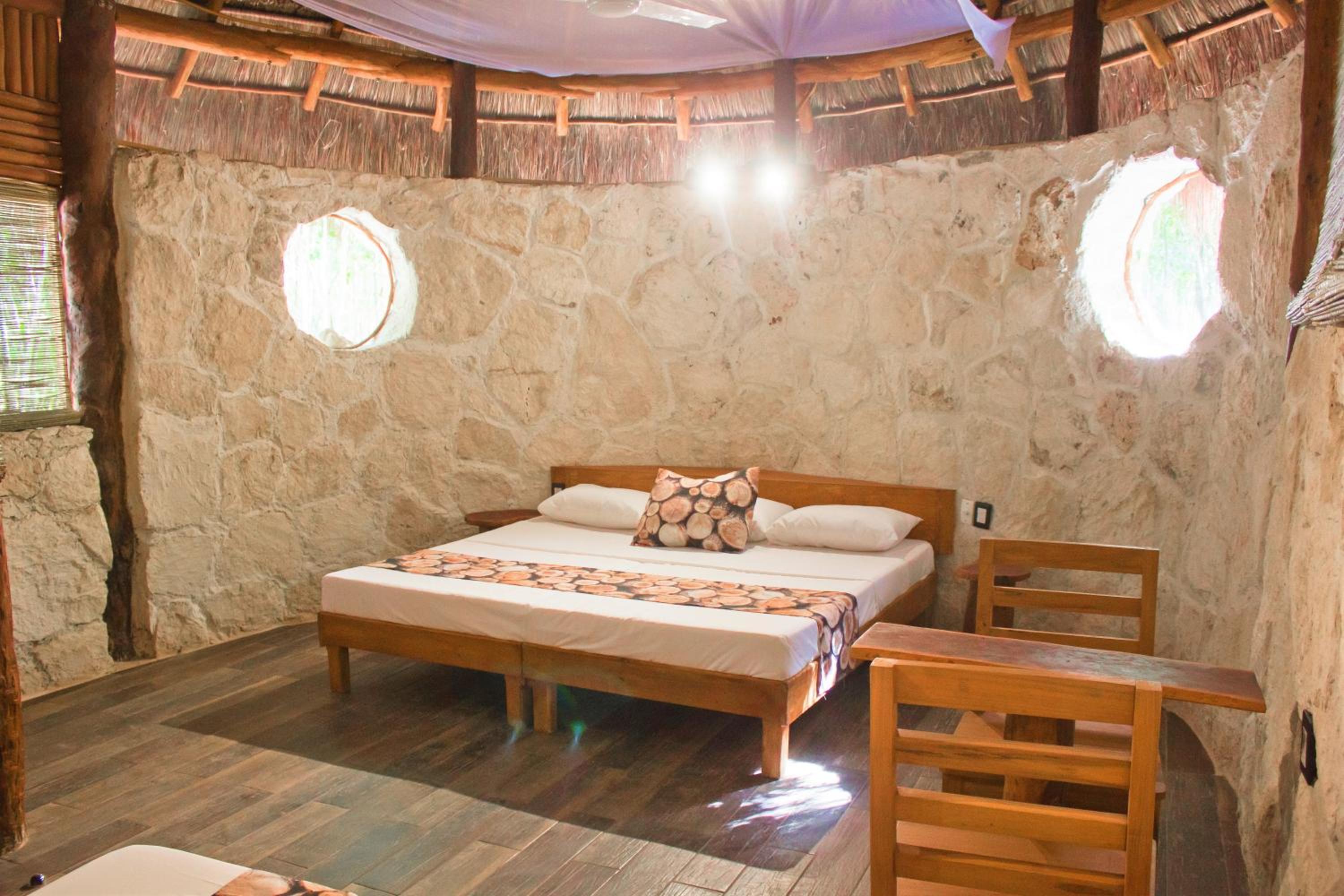 Bungalow with Garden View - Photo 1