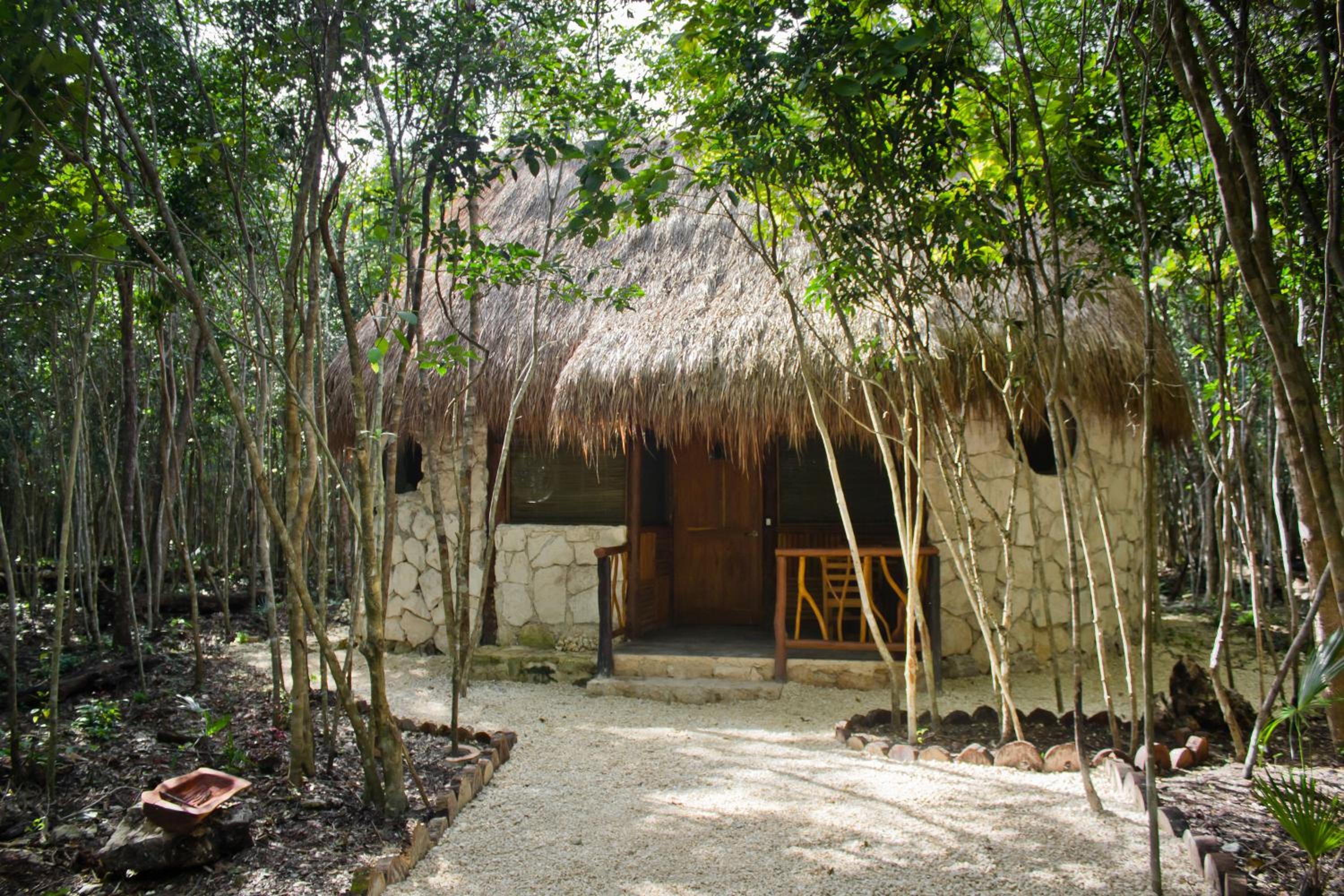 Bungalow with Garden View - Photo 15