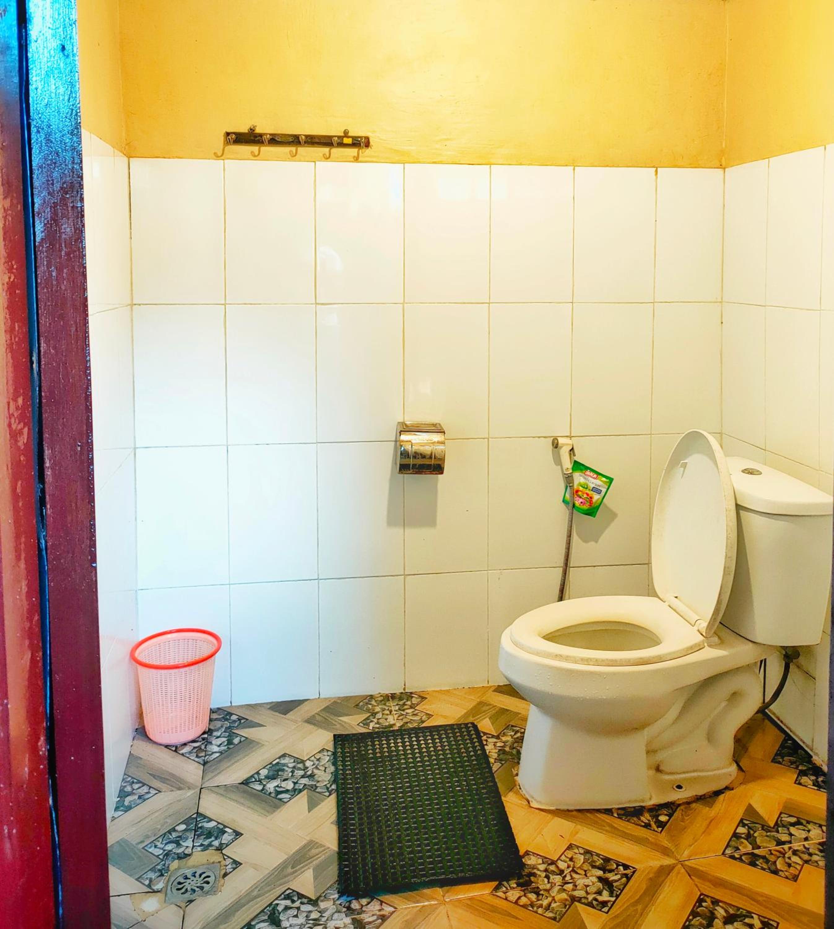 Double Room - Photo 7