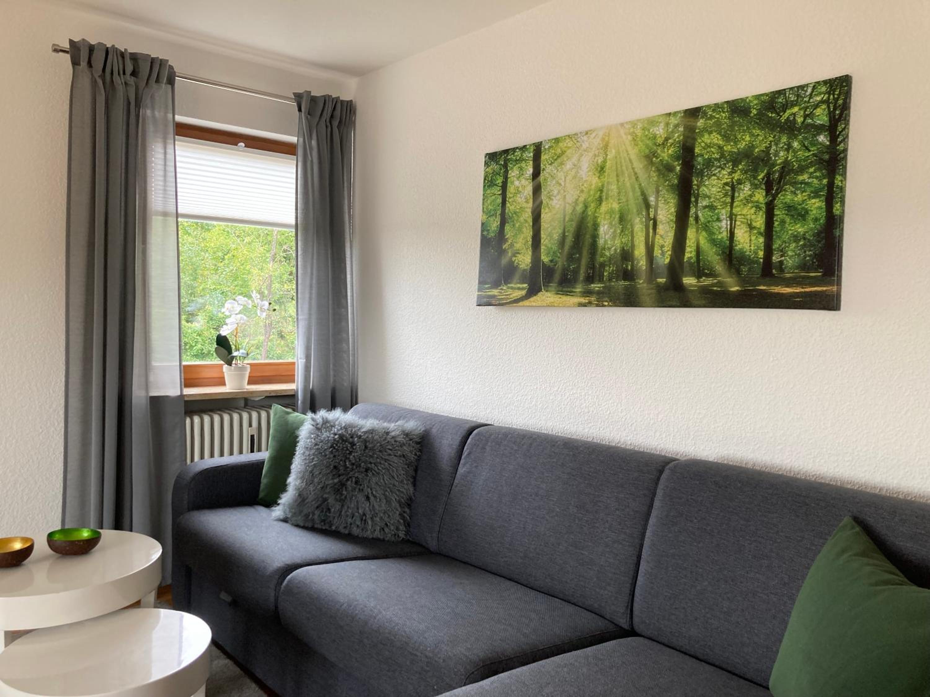 One-Bedroom Apartment photo 1