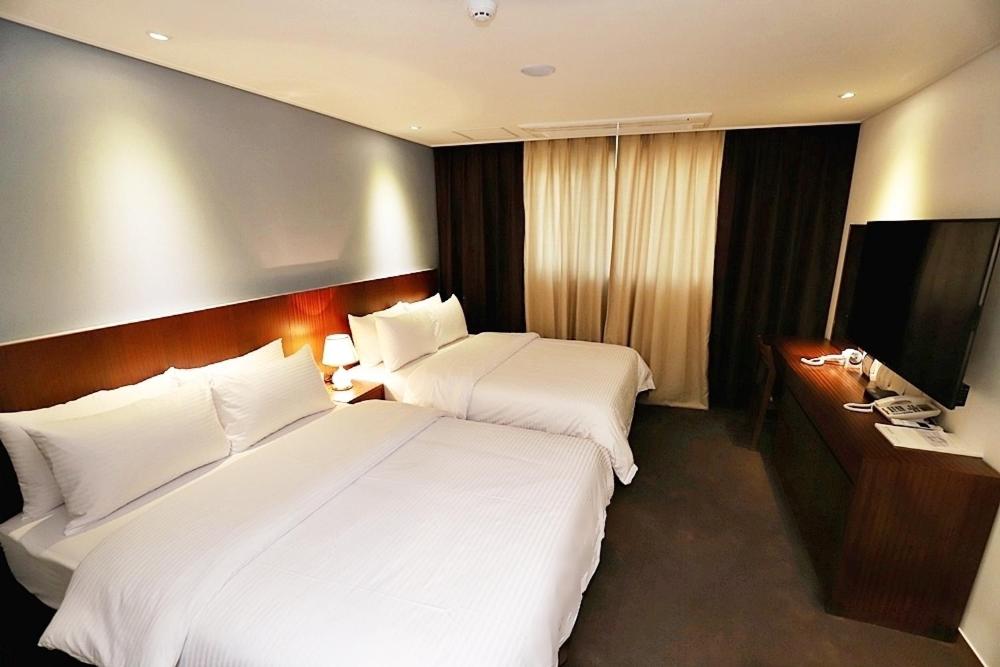 Junior Suite with Sea View photo 2