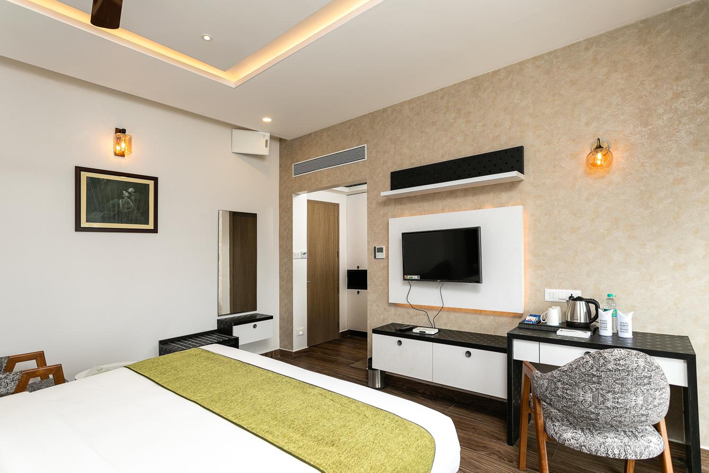 Queen Room - Photo 8