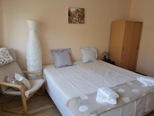 Double or Twin Room with Balcony photo 2