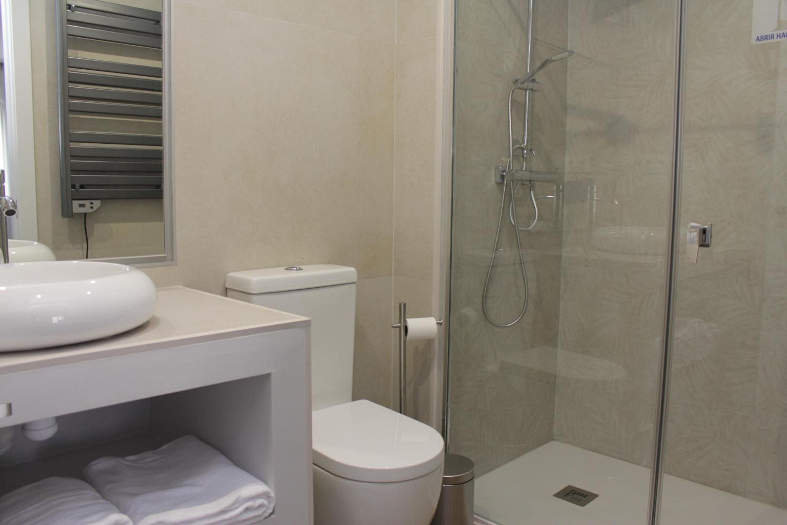 One-Bedroom Apartment - Photo 24