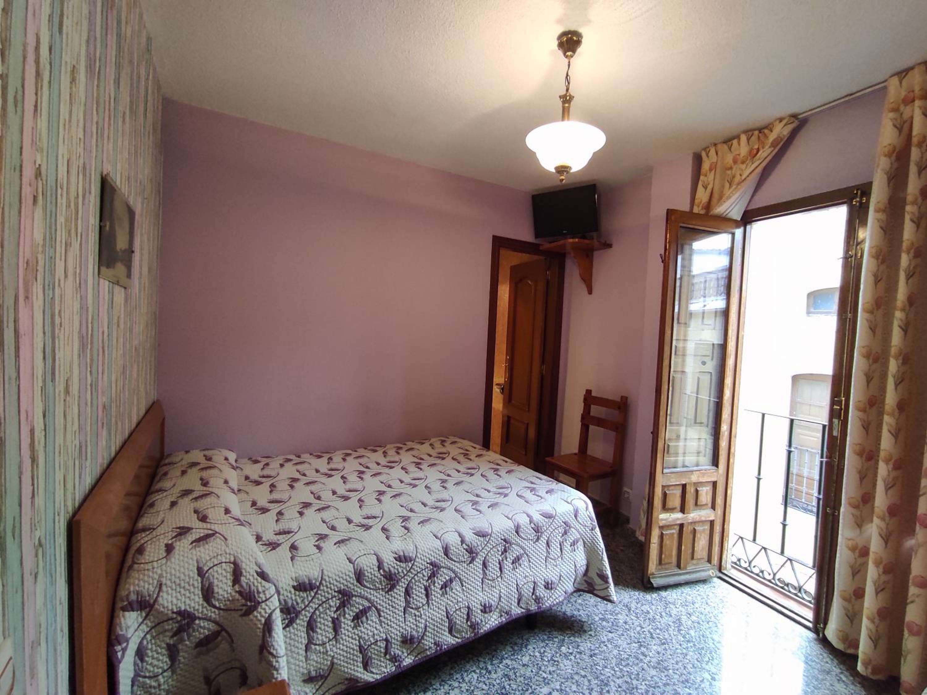 Habitación individual con baño privado