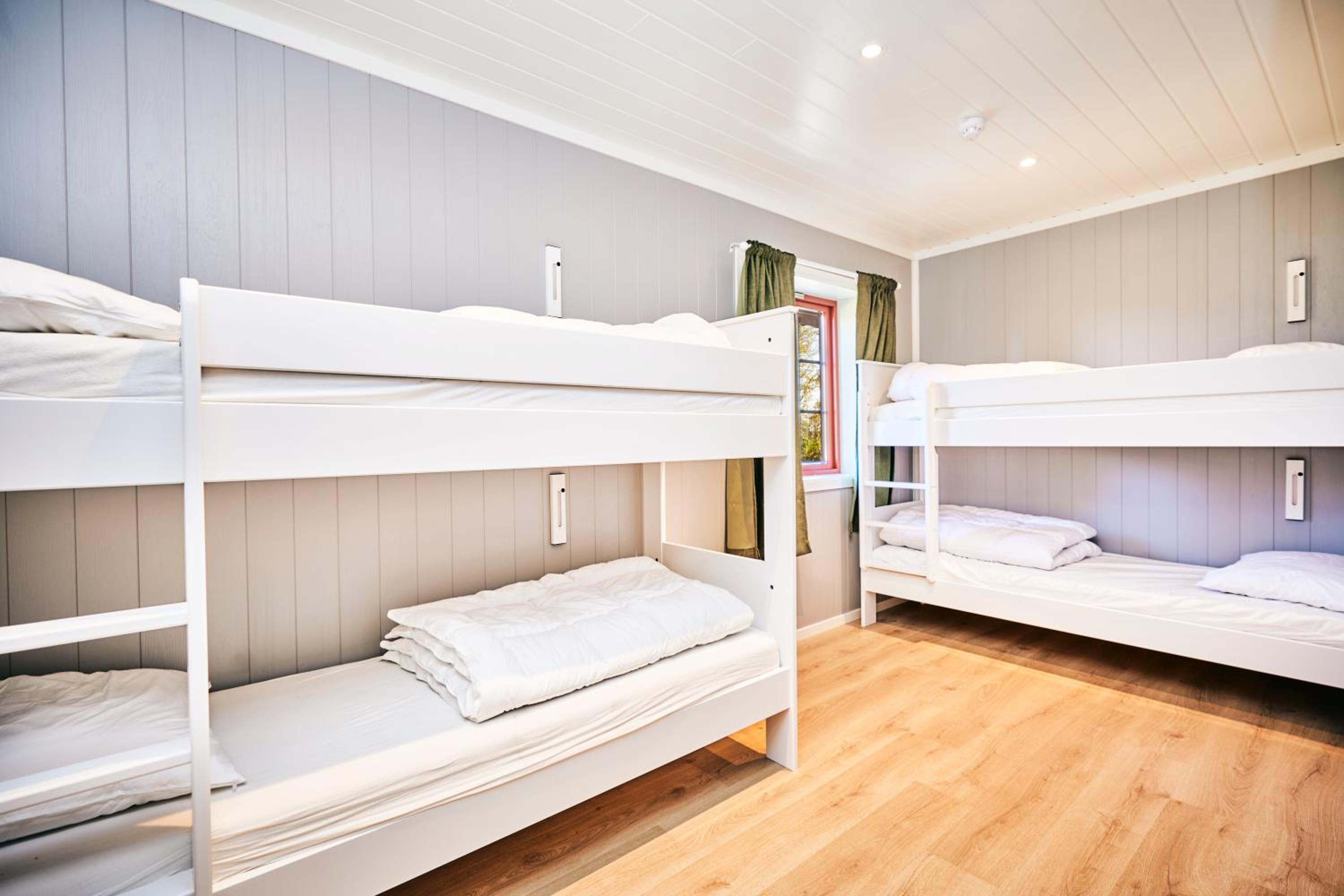 Seven-Bedroom House photo 1