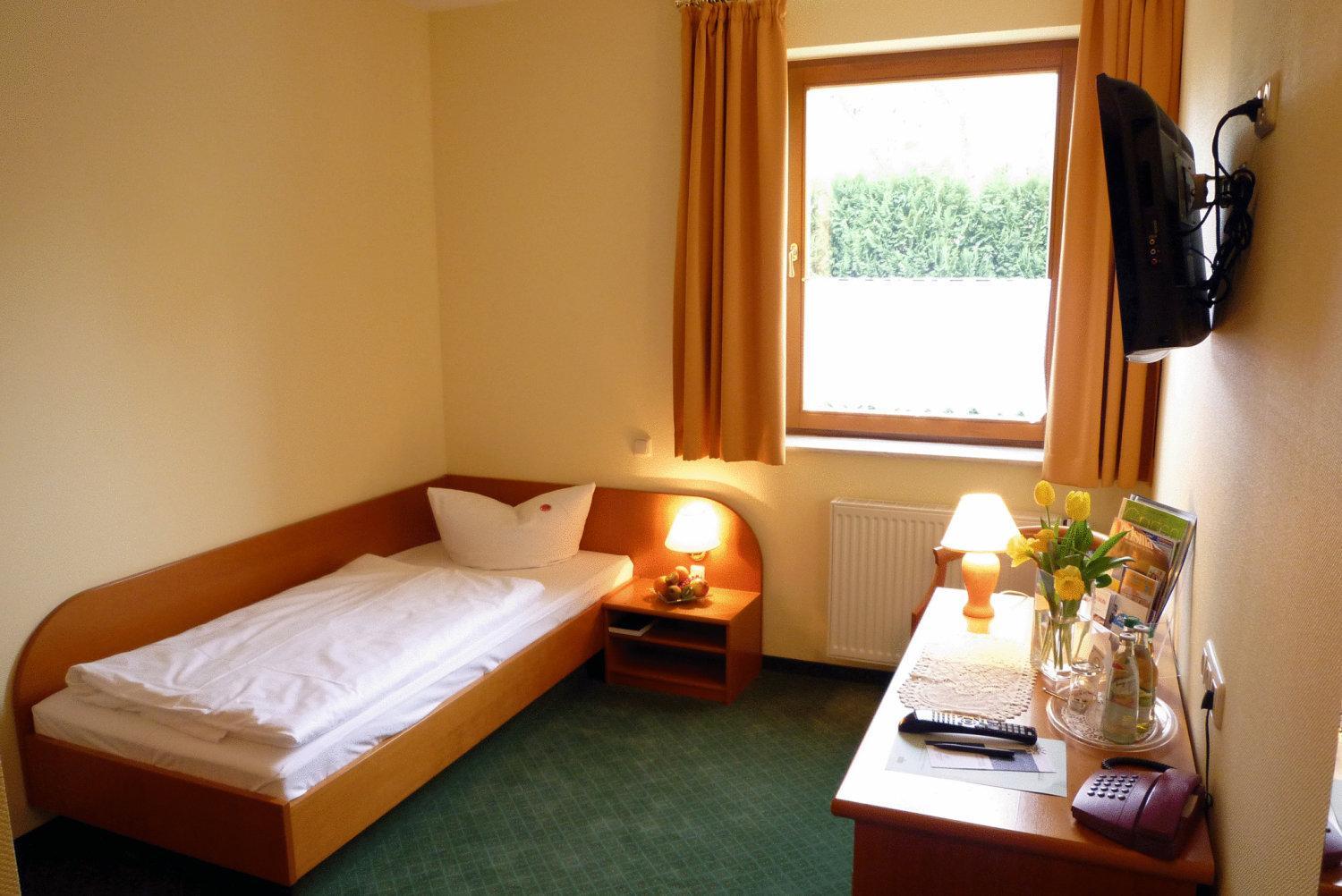 Single Room photo 3