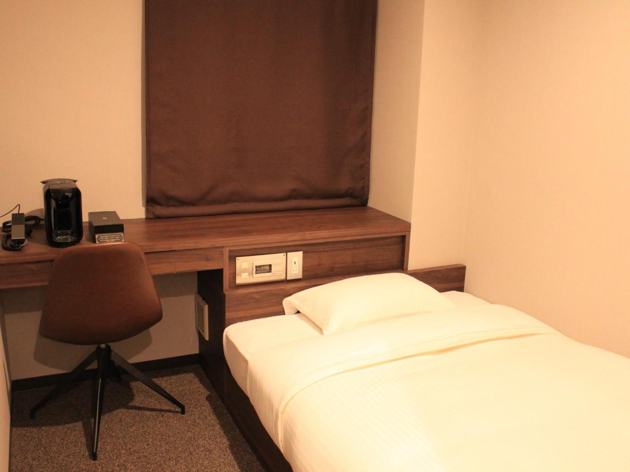 Standard Twin Room - Non-Smoking photo 1