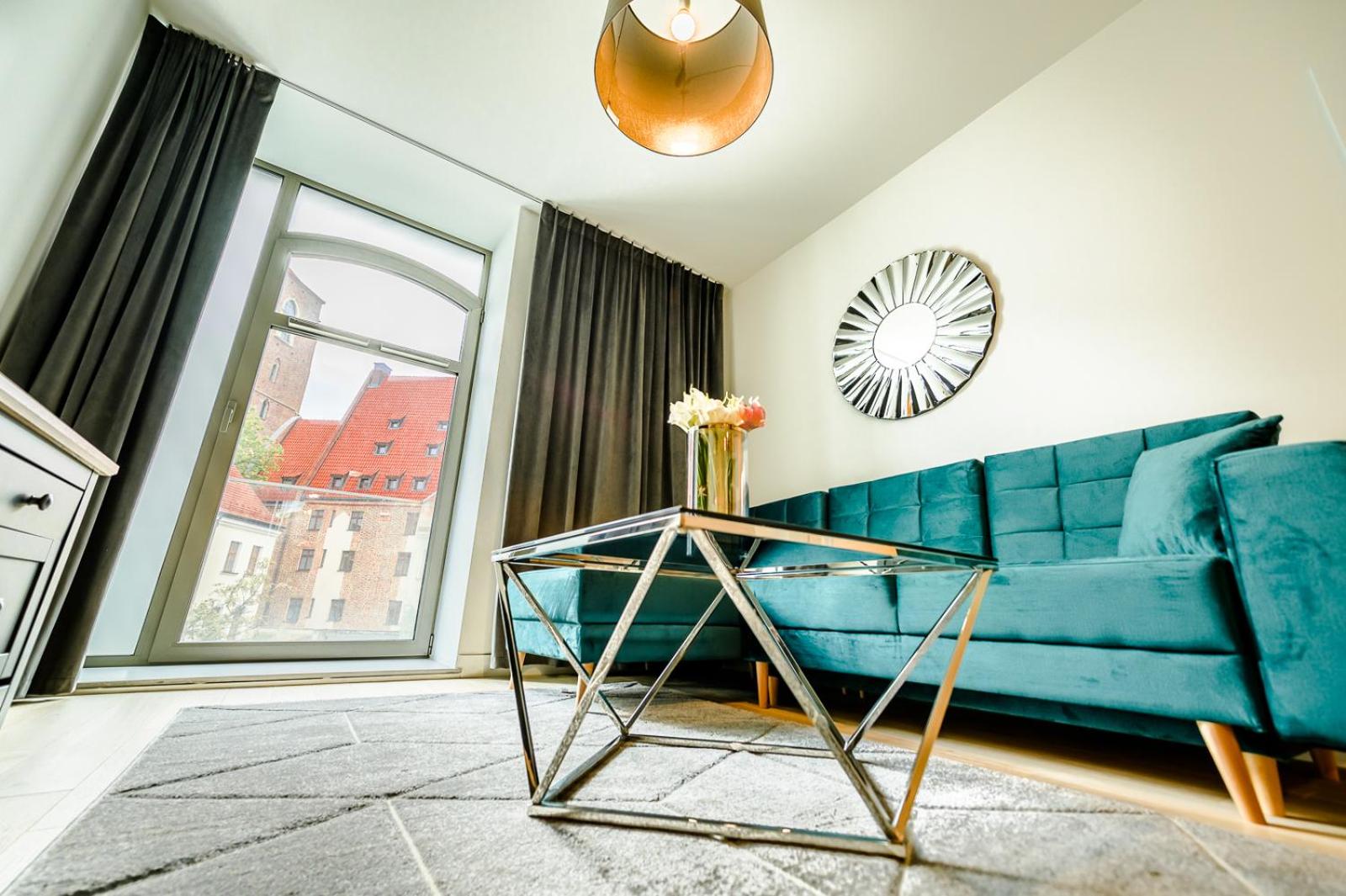 One-Bedroom Apartment - Photo 4