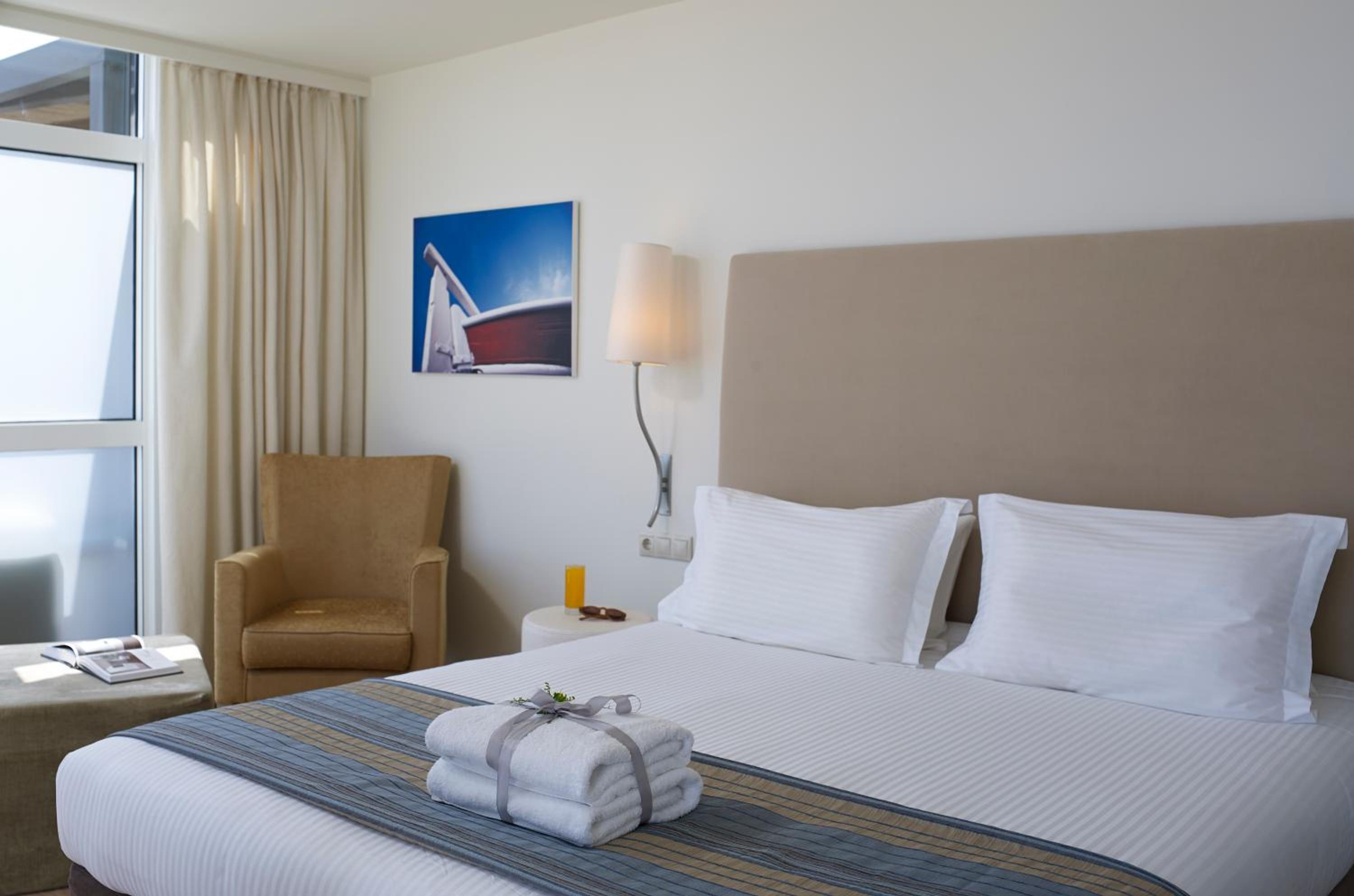Deluxe Suite with Sea View