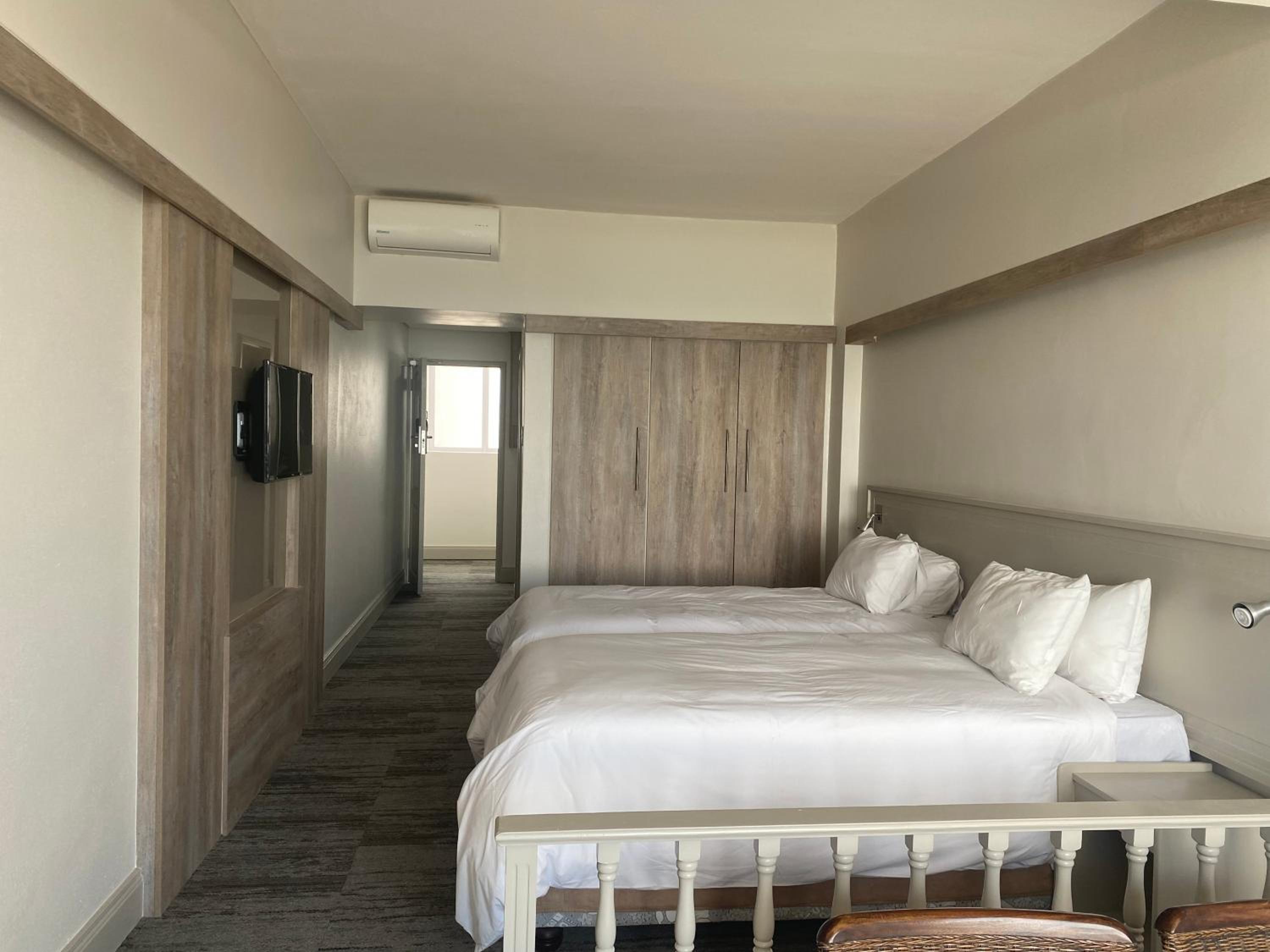 Luxury Twin Room - Photo 1