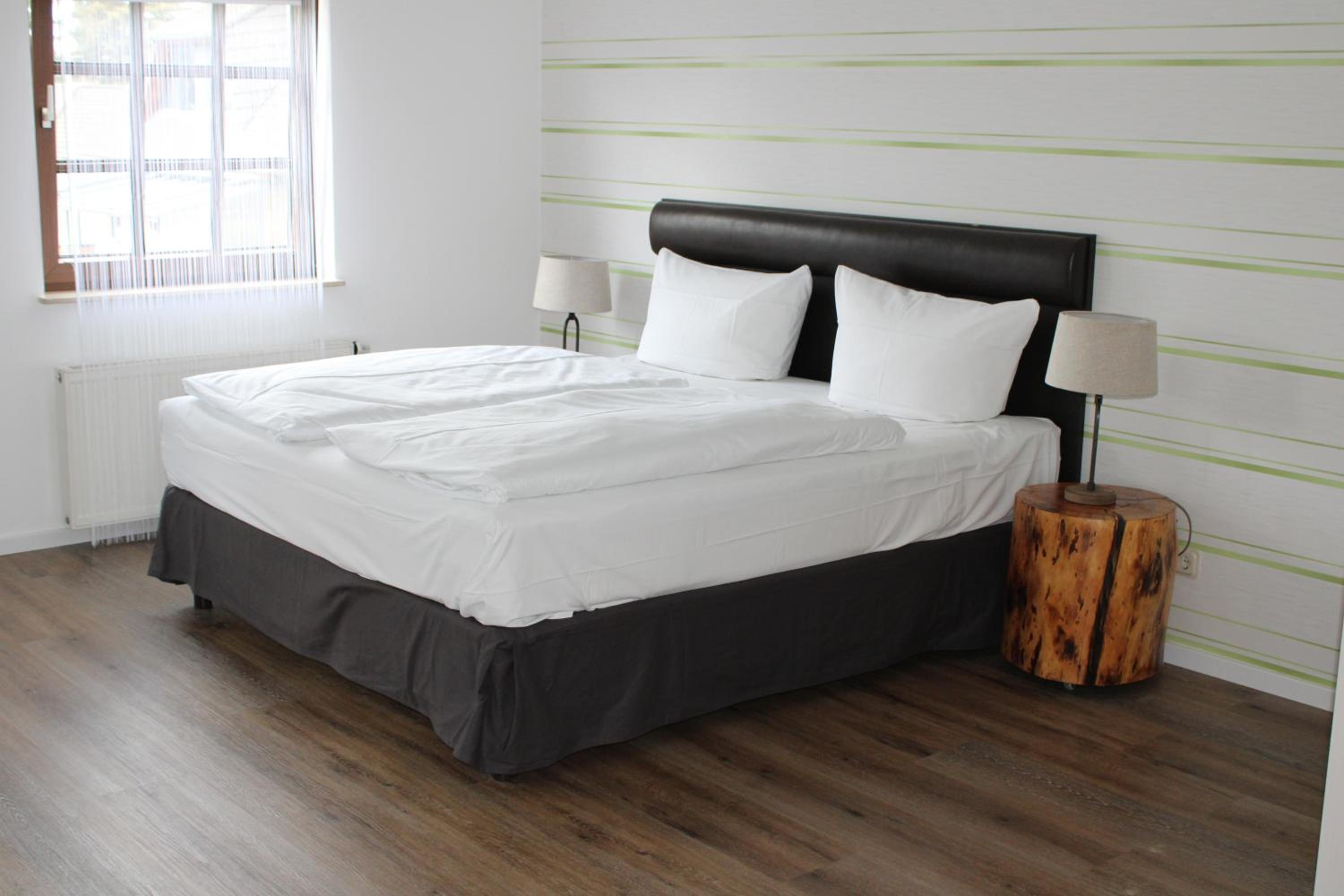 Standard Family Room - Photo 4