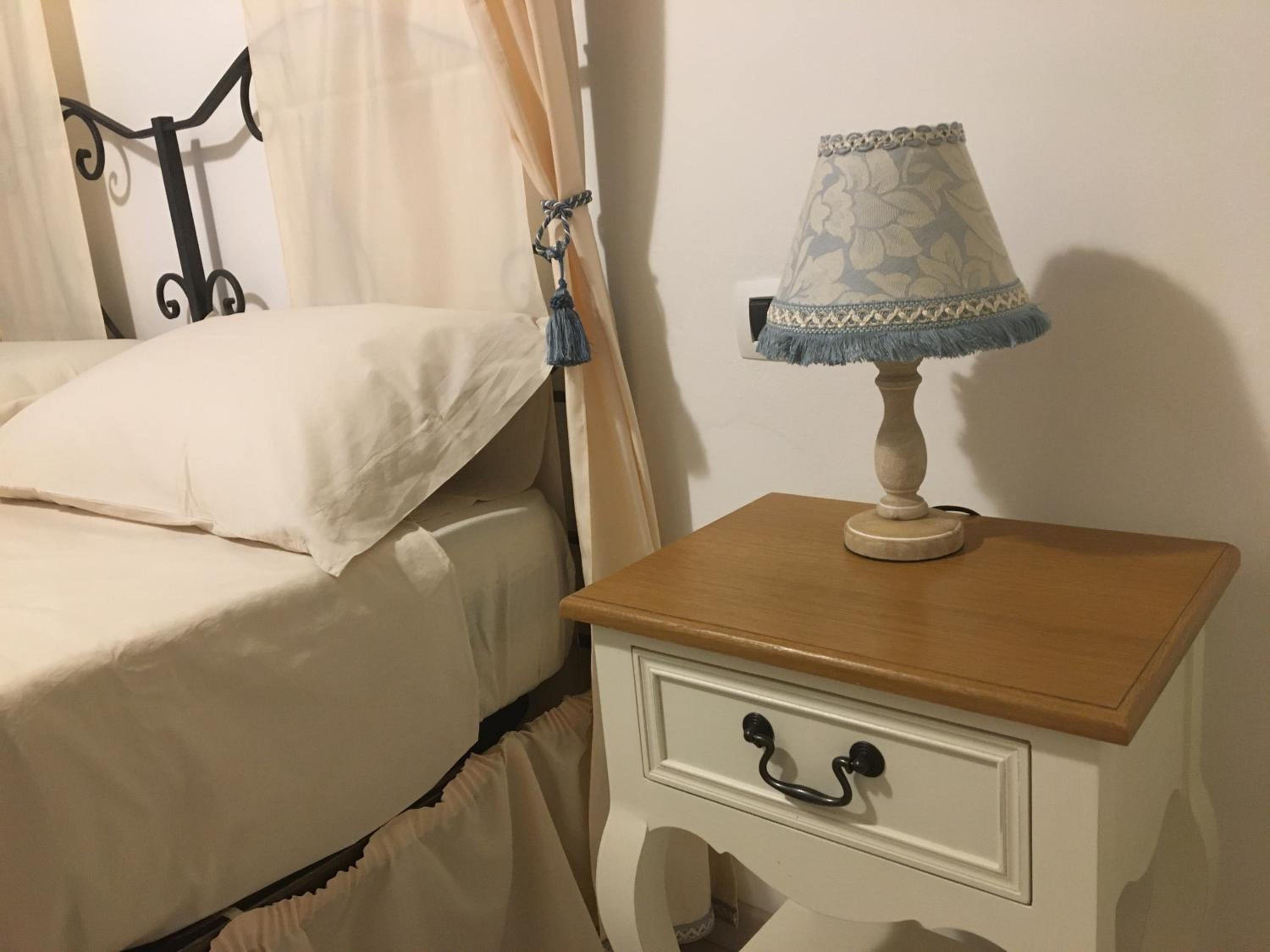 One-Bedroom House - Photo 4