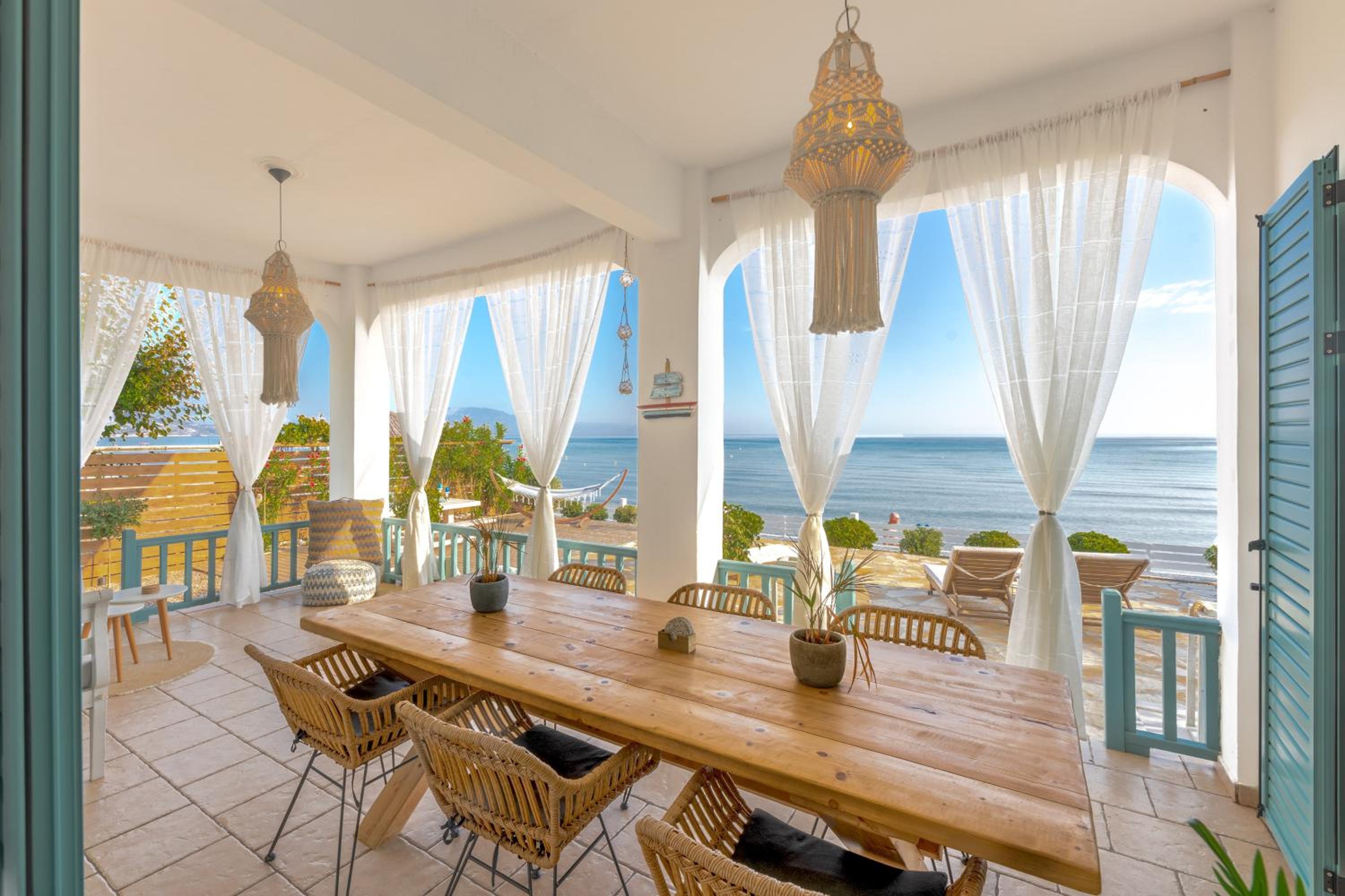 Villa - Beach Front photo 3