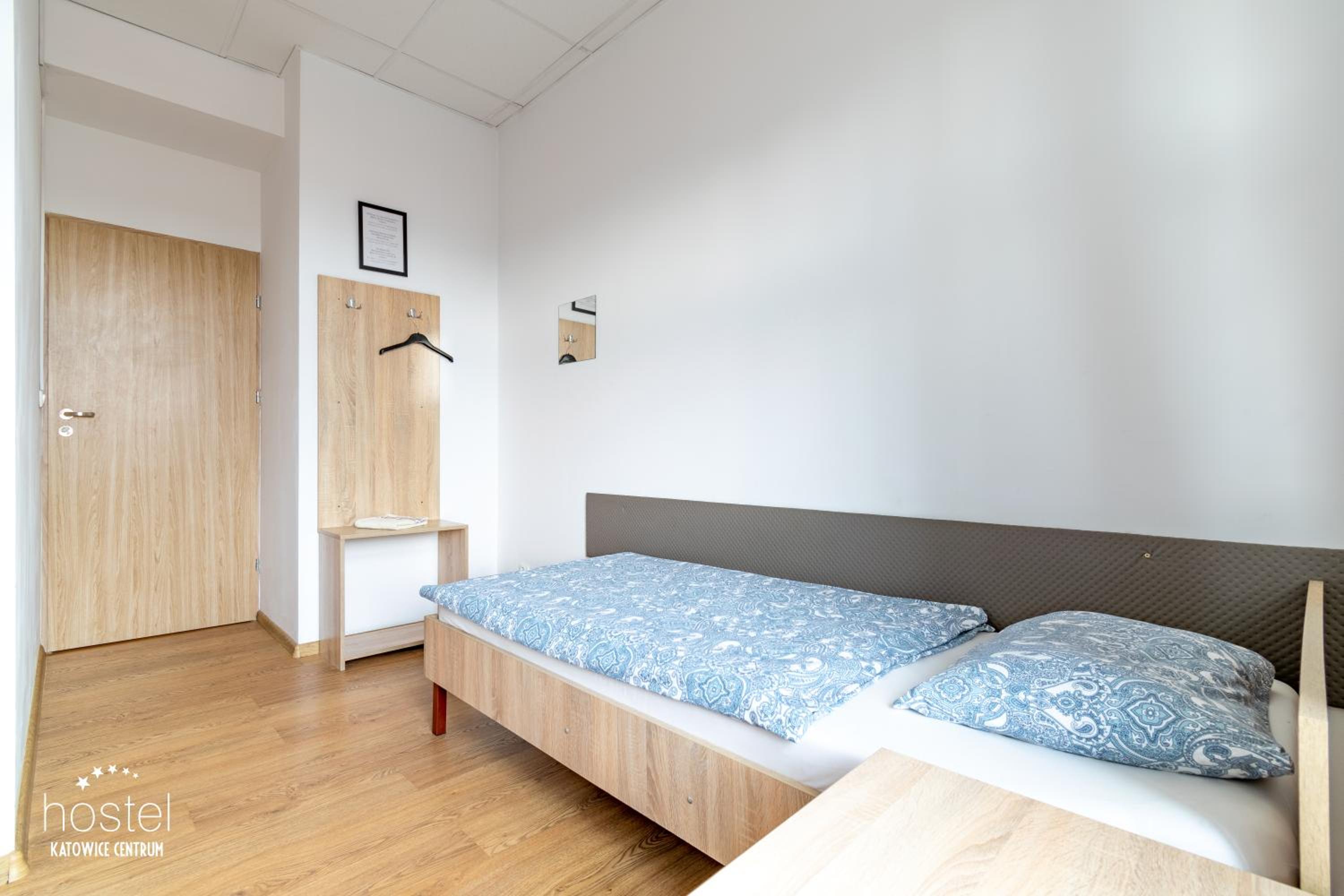 Single Room with Shared Bathroom photo 2
