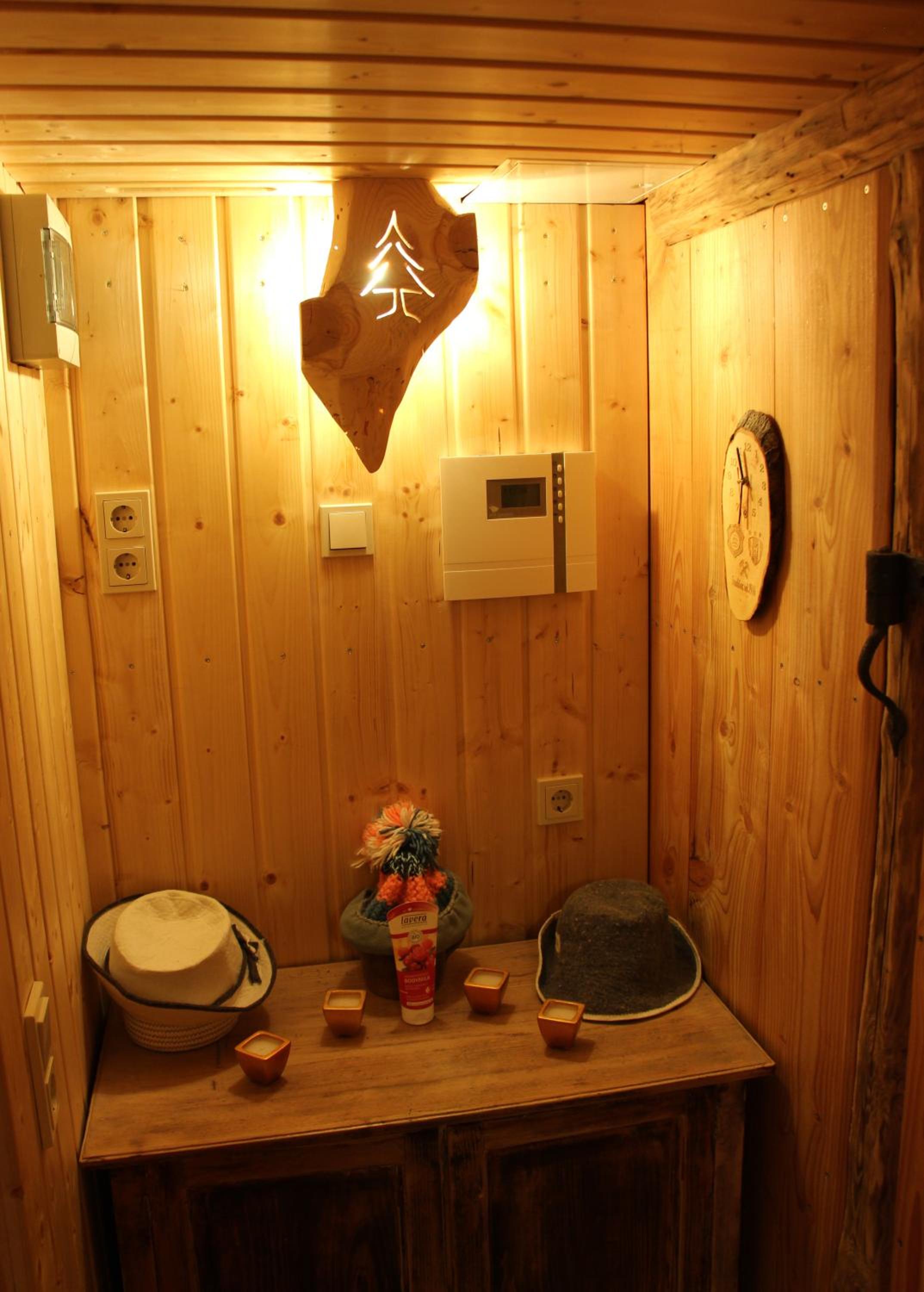 One-Bedroom Apartment - Photo 8