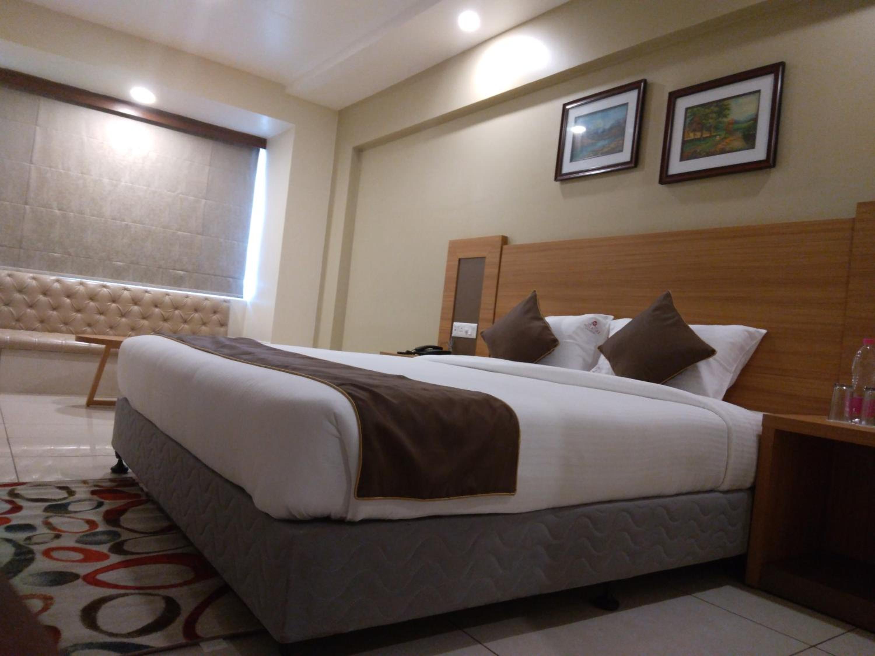 Deluxe Double Room with Sea View photo 3