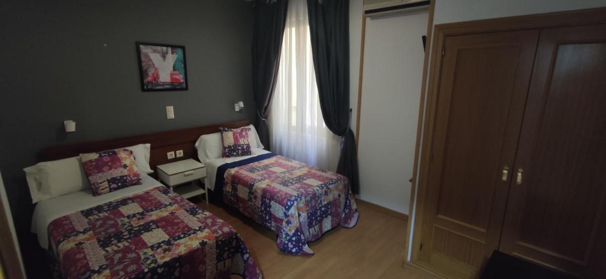 Standard Twin Room photo 3