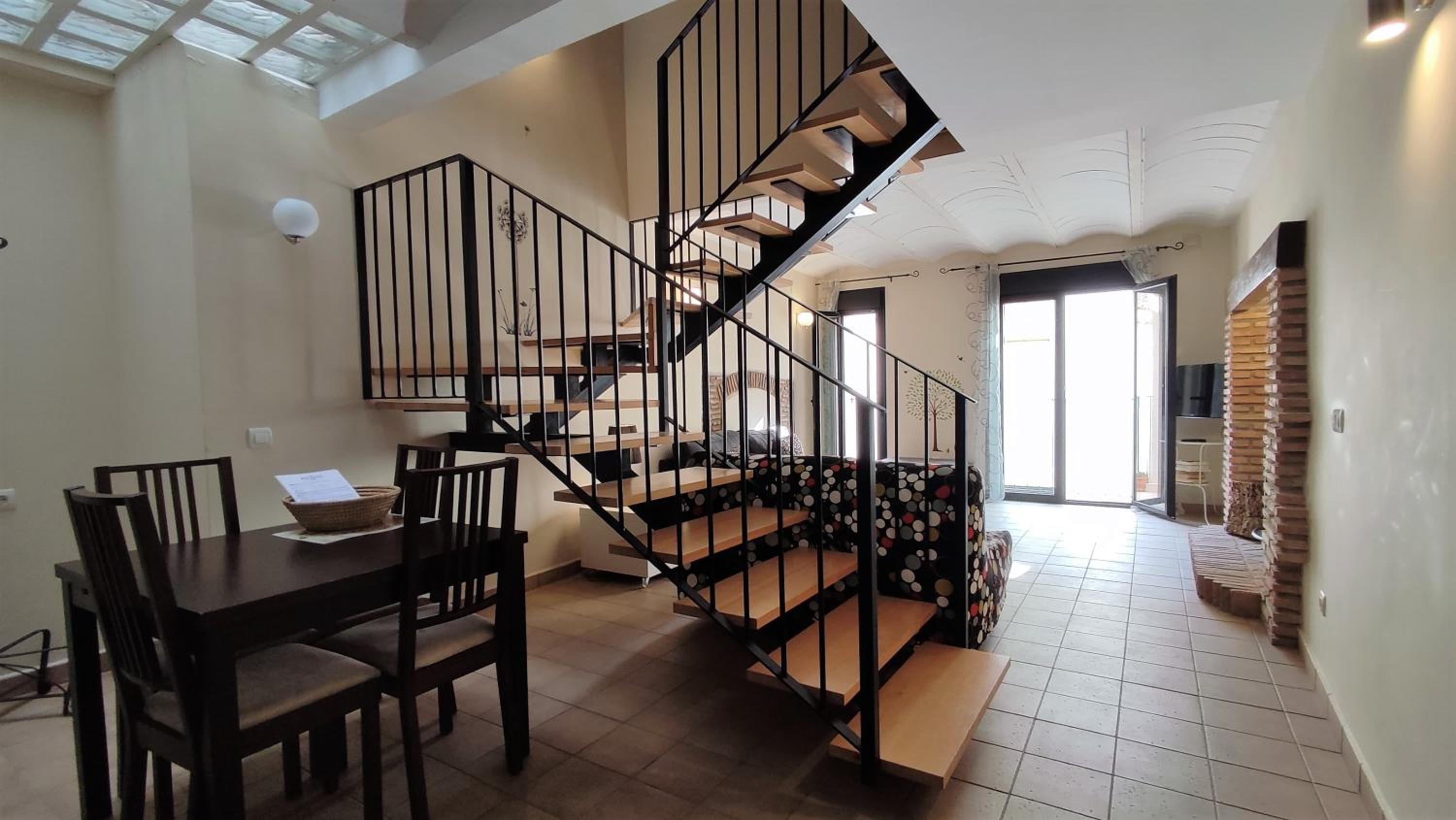 Two-Bedroom Apartment with Balcony - Photo 14
