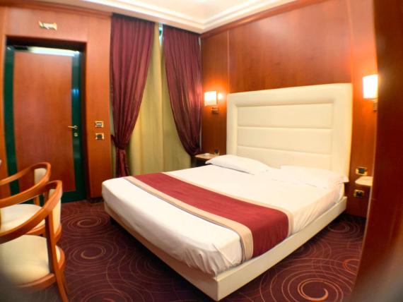 Double Room - Photo 1