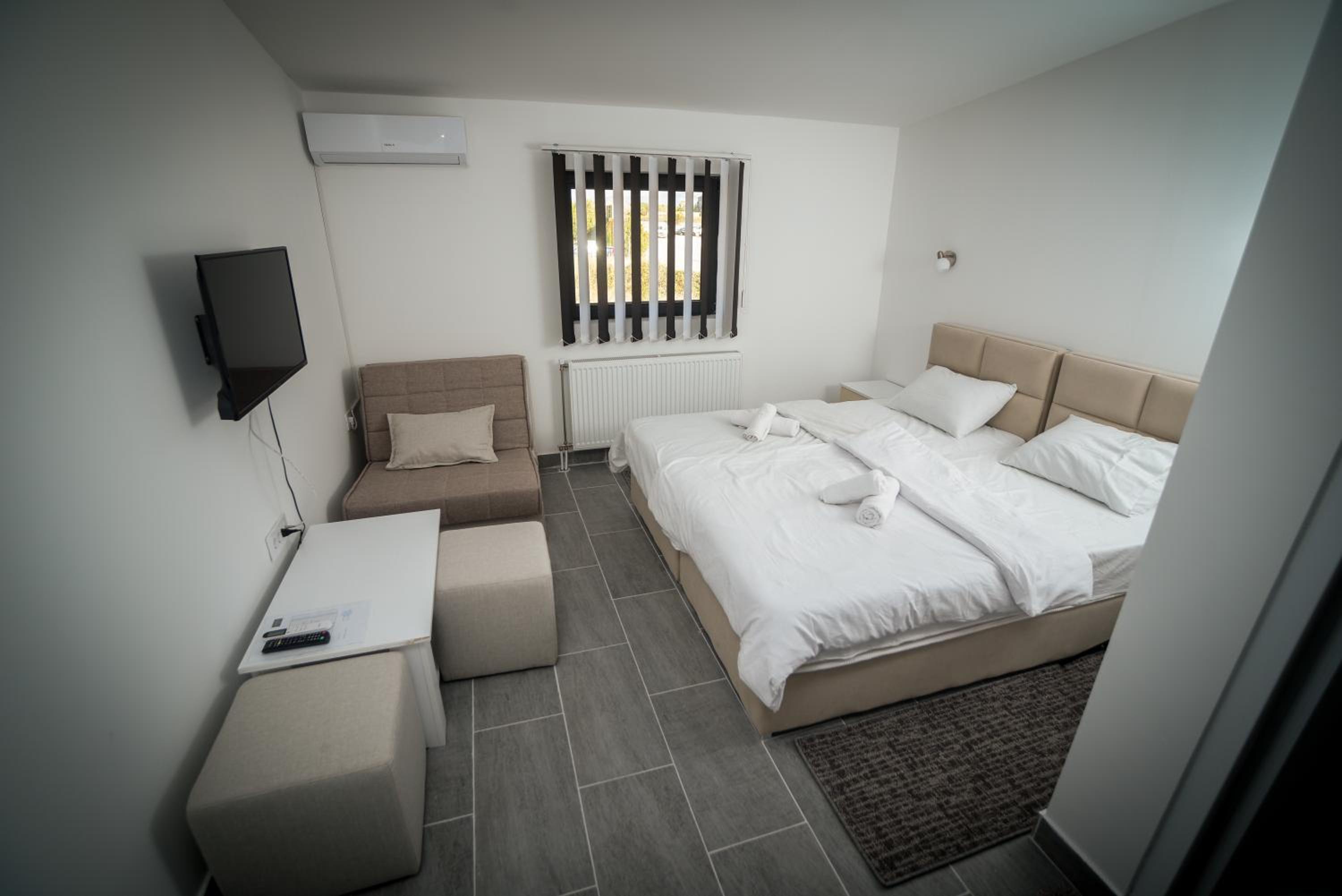 Standard Double Room photo 3