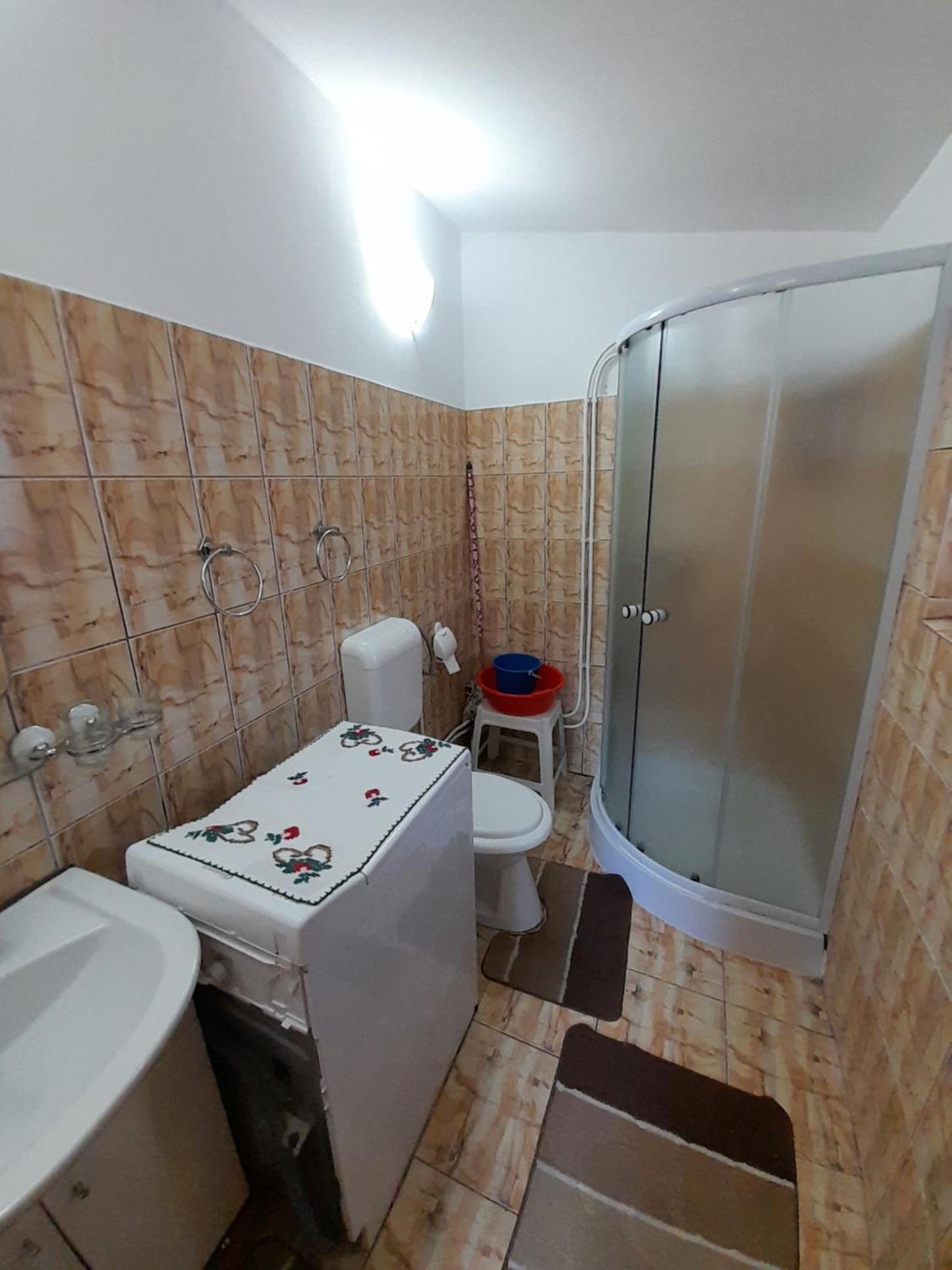 Two-Bedroom House - Photo 22