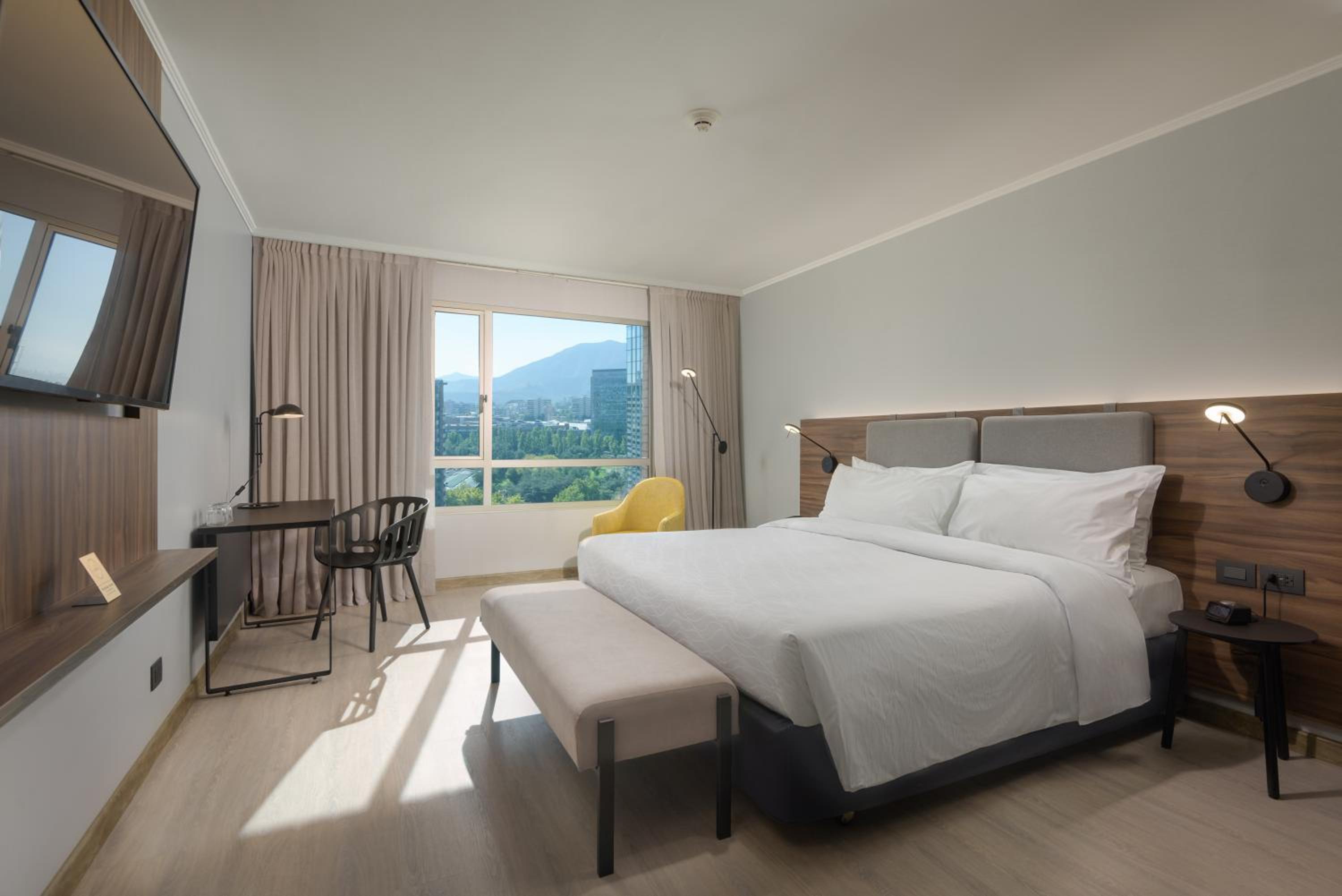 Standard King Room - Photo 1