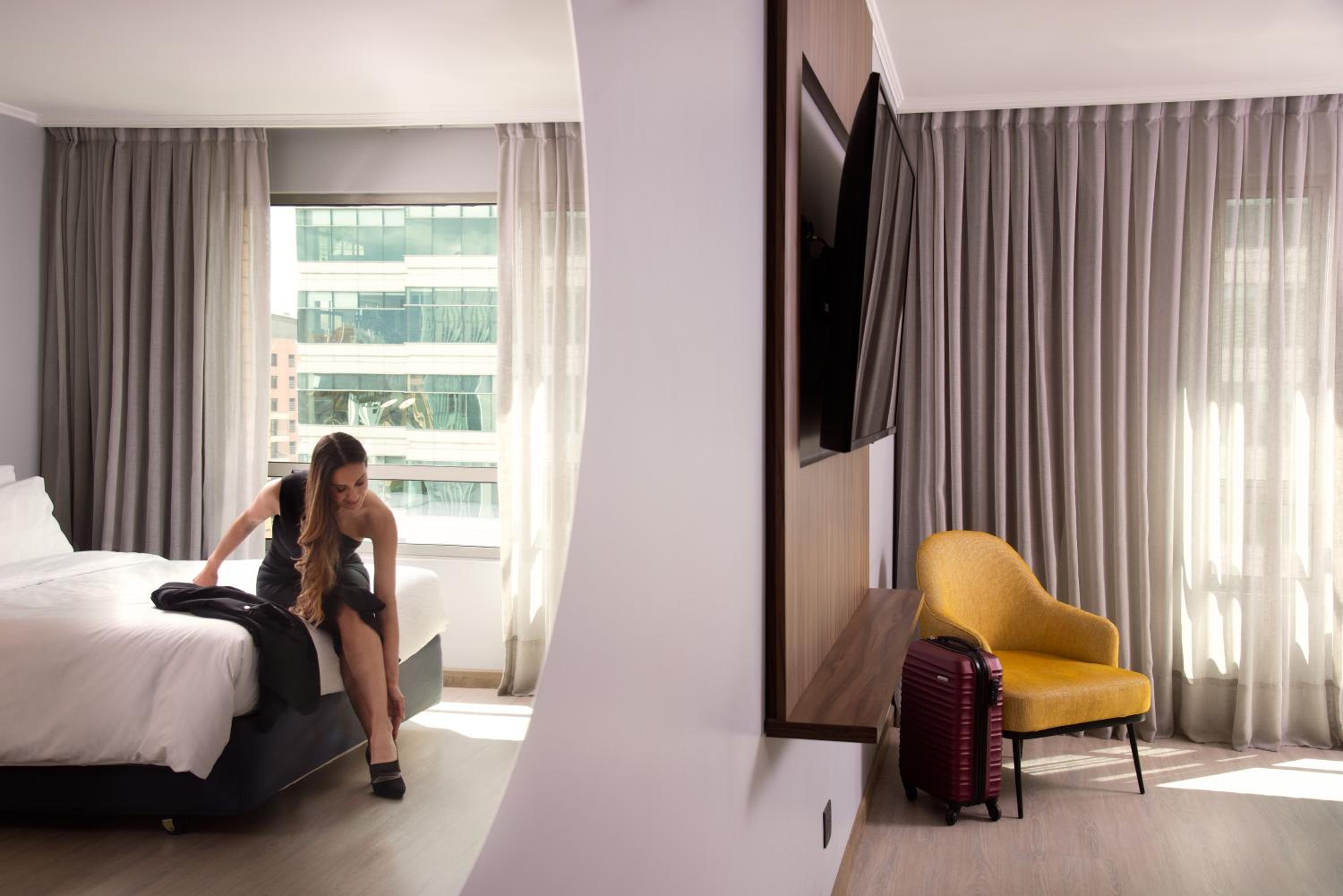 Standard King Room - Photo 2
