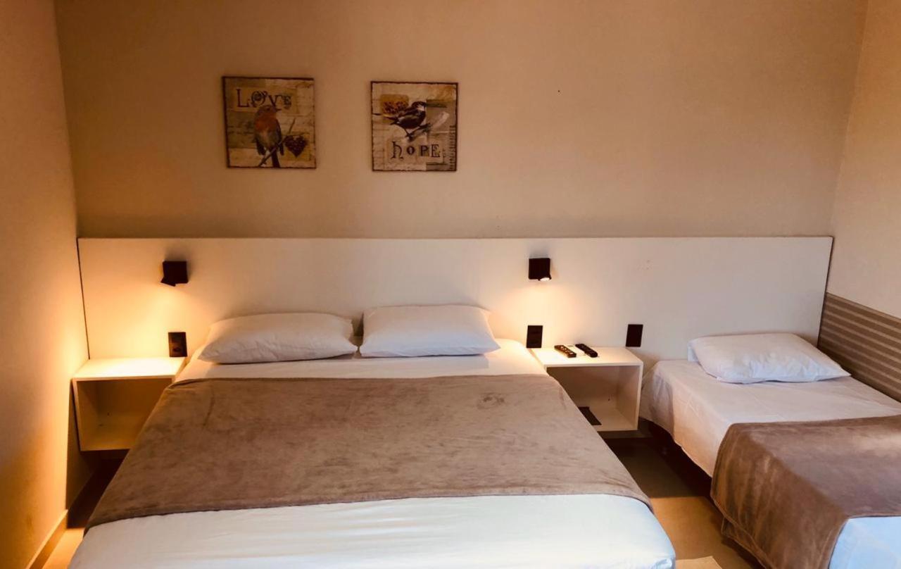 Suite - Photo 10