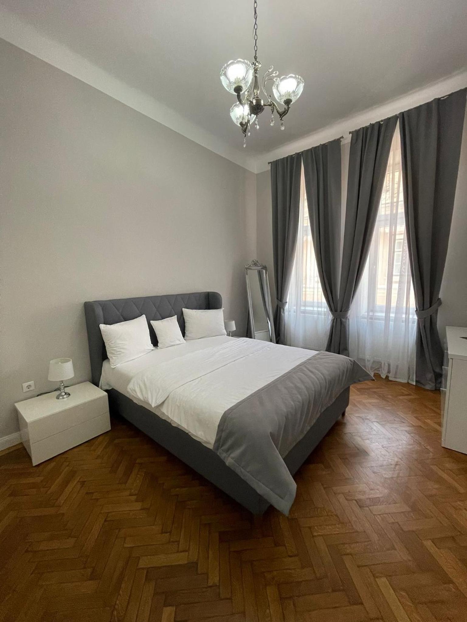 Superior Apartment photo 2