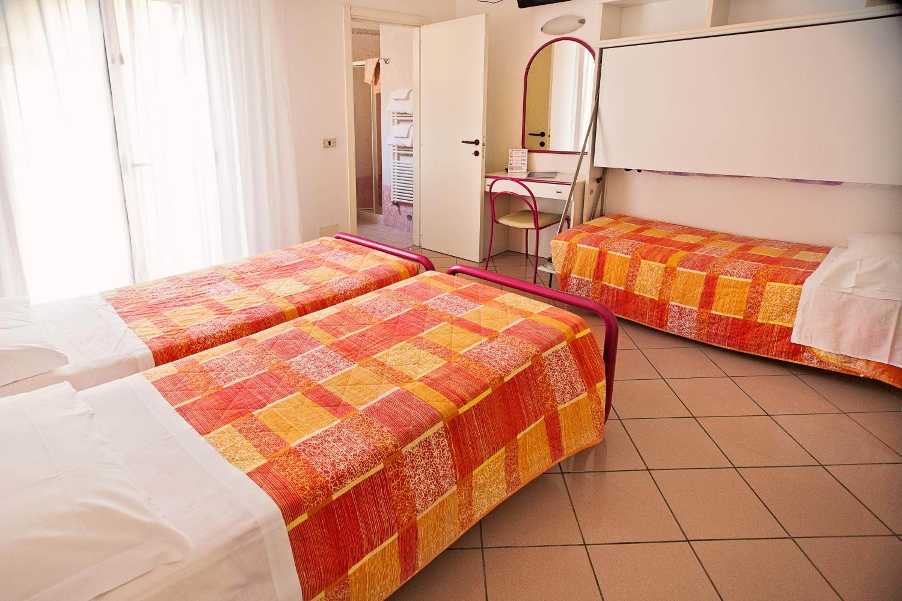 Triple Room - Photo 1