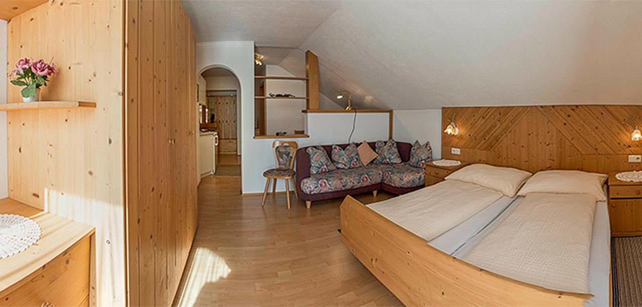 Standard One-Bedroom Apartment photo 1