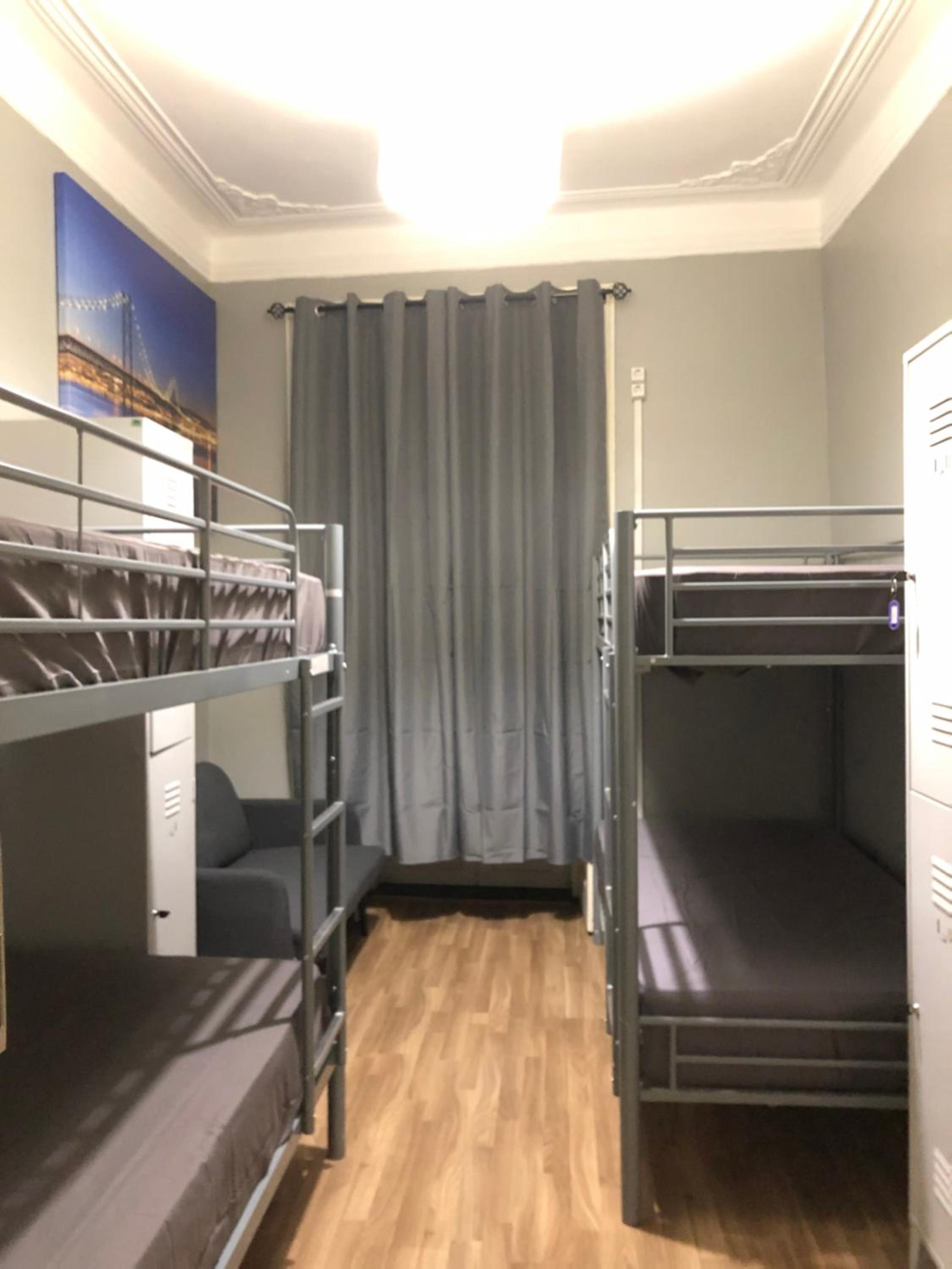 Bed in 4-Bed Female Dormitory Room photo 1