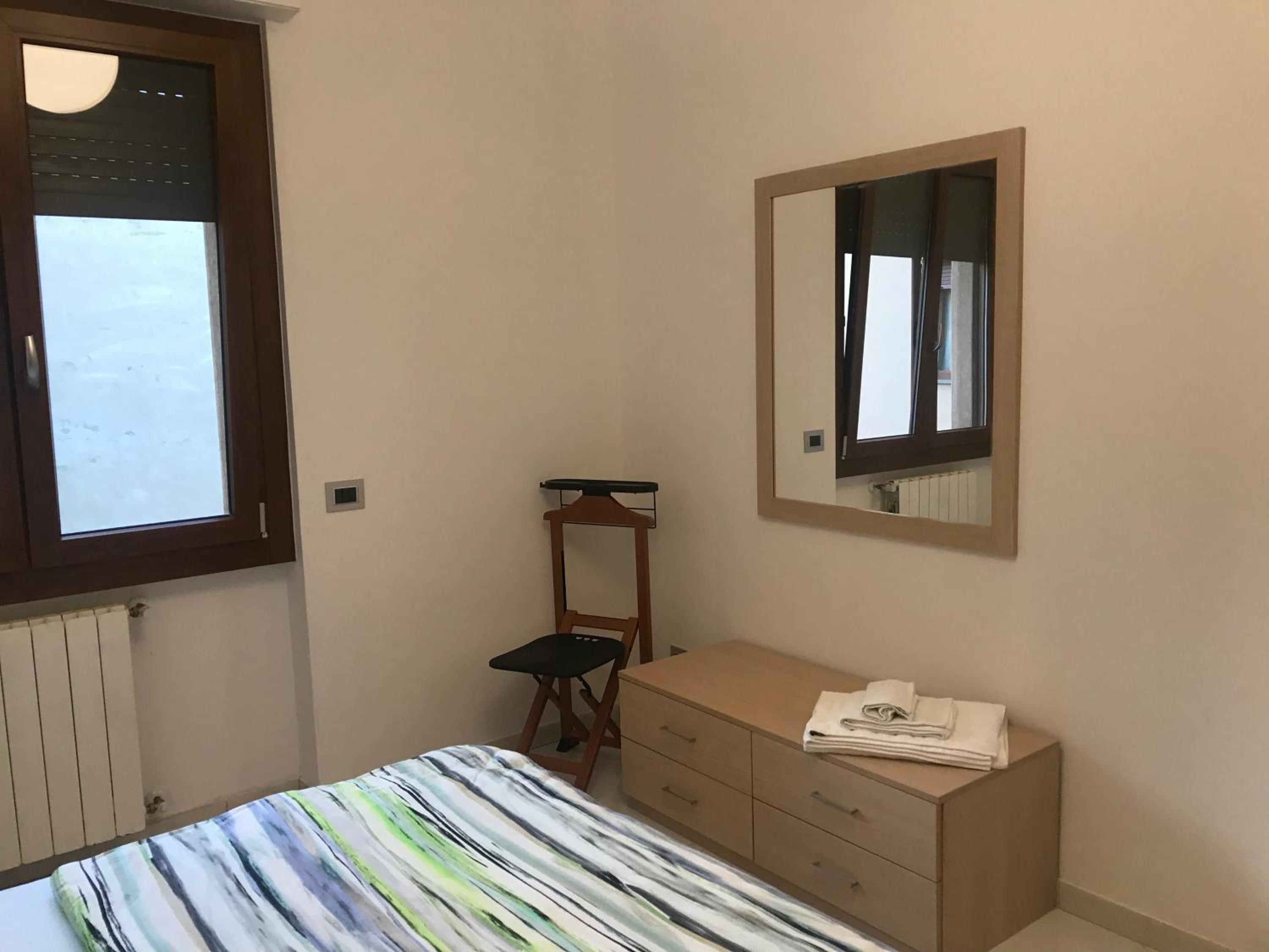 One-Bedroom Apartment photo 3