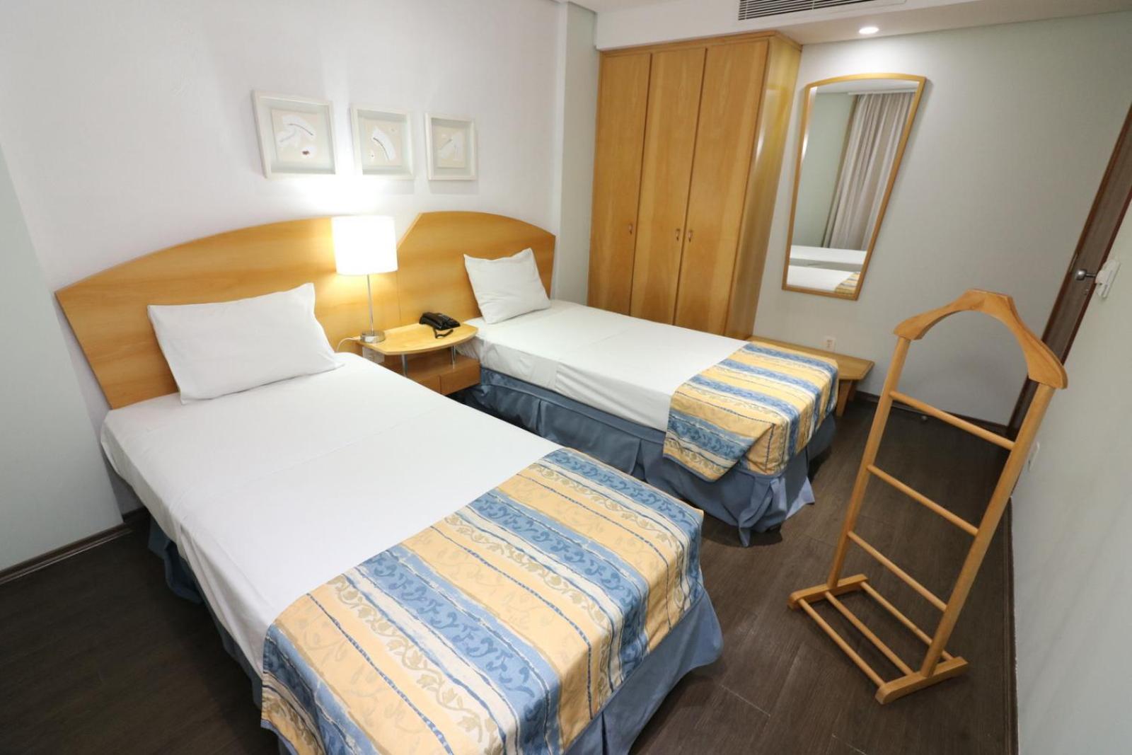 Executive Triple Room with 3 Single Beds - Photo 3
