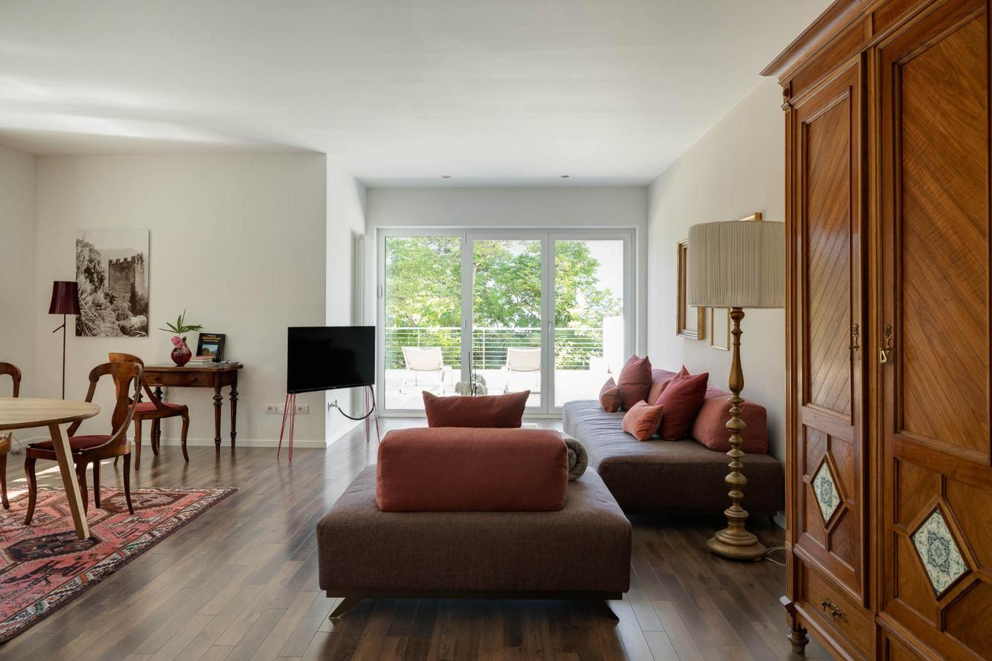 One-Bedroom Apartment with Terrace