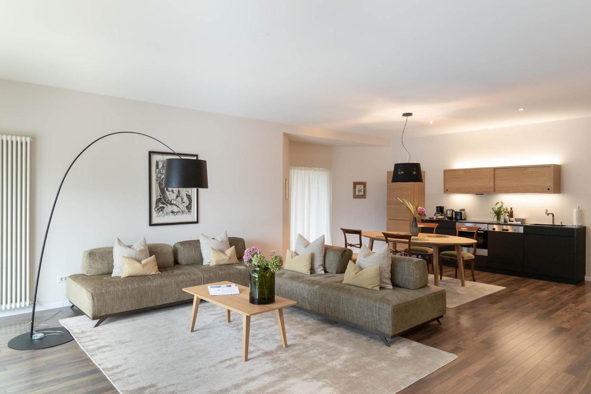 Deluxe Apartment