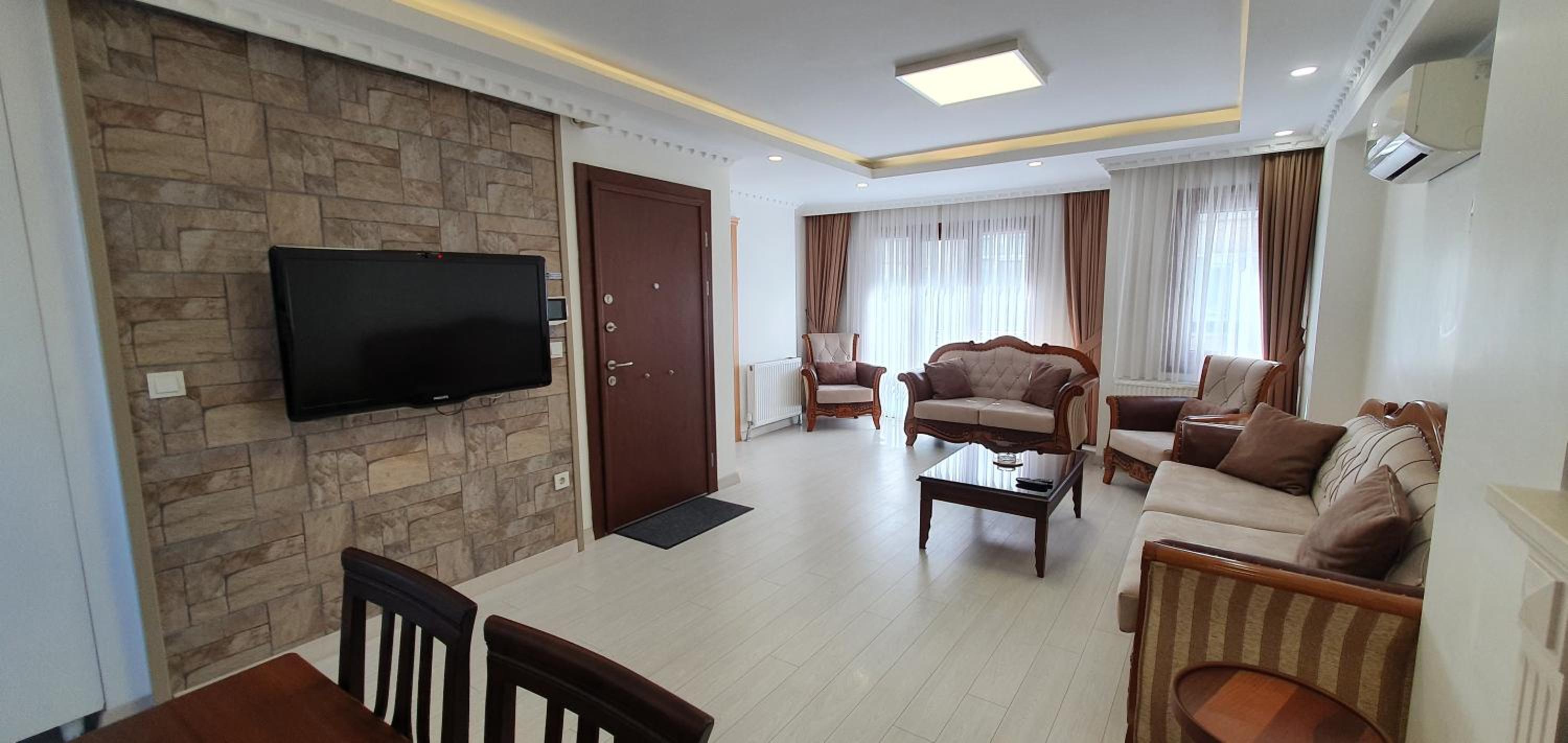Three-Bedroom Deluxe Apartment photo 3